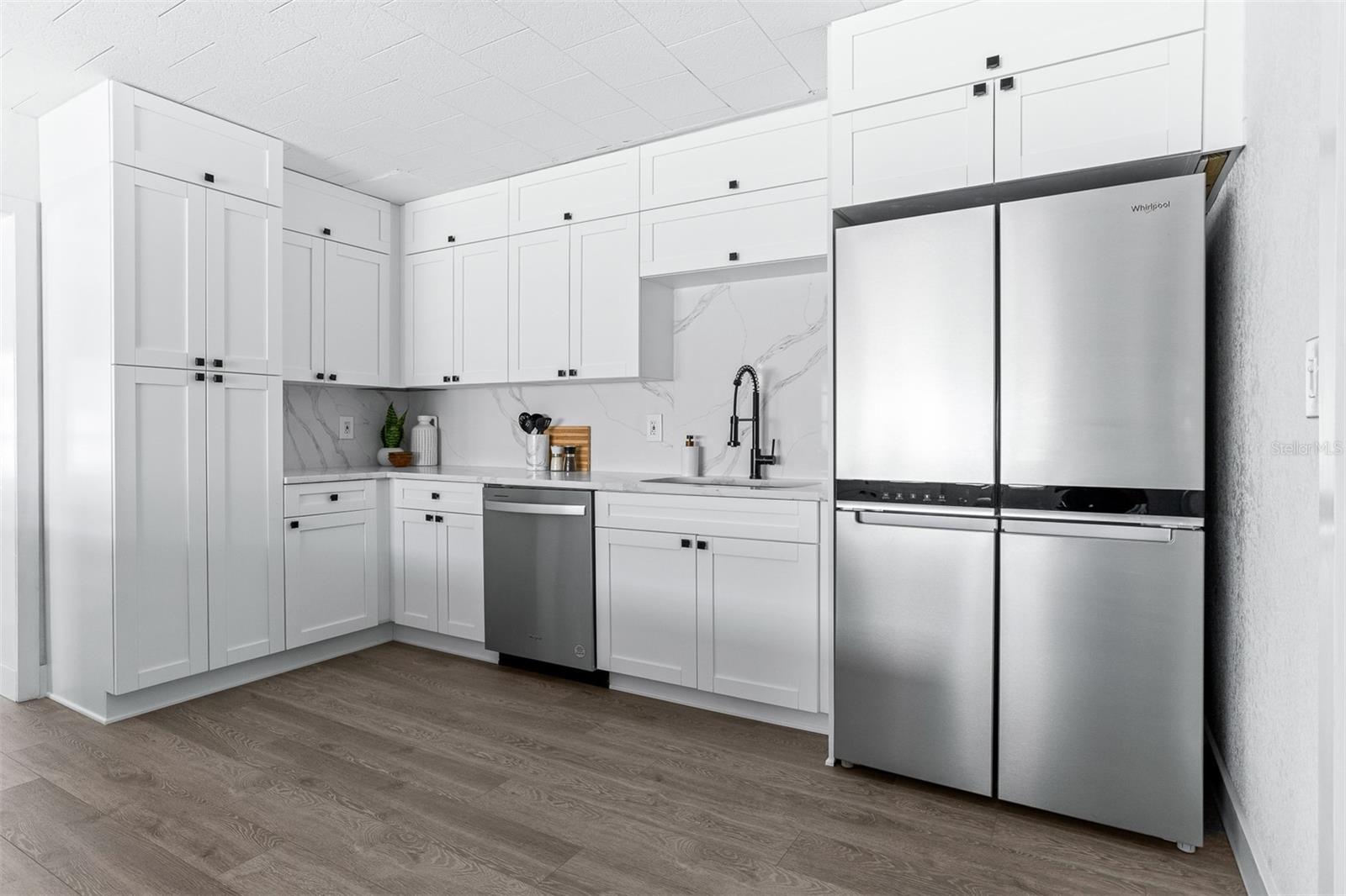 PARQUE NARVAEZ - Residential Lease