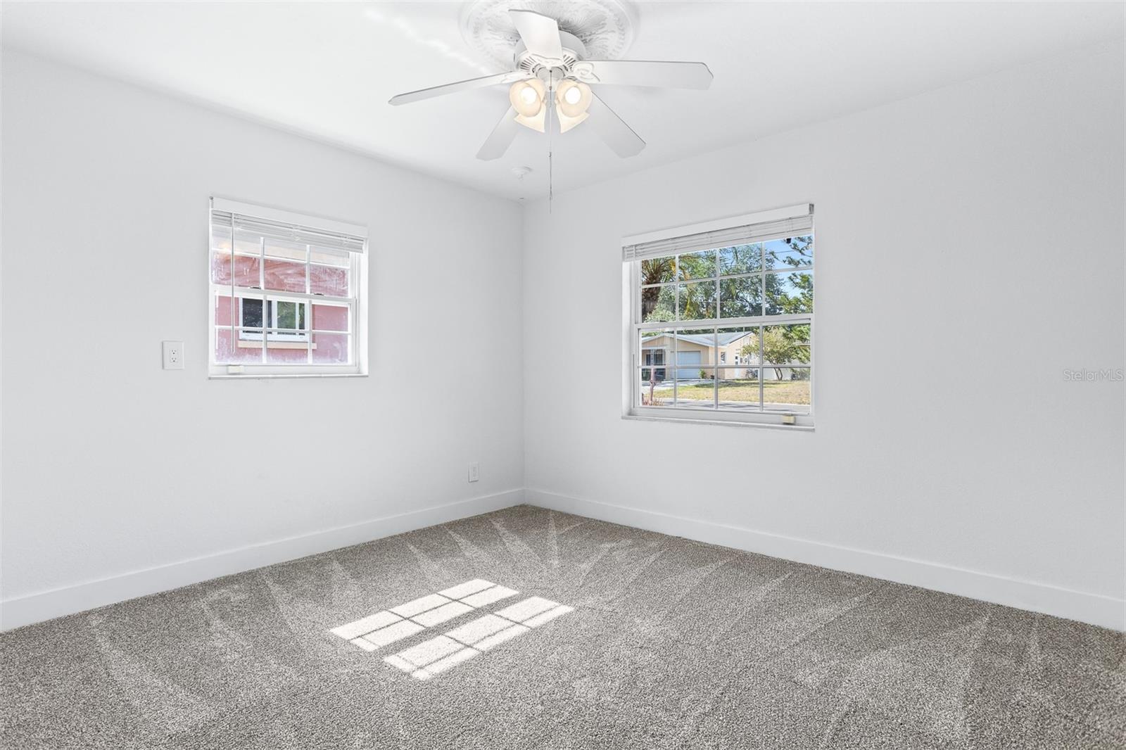 PARQUE NARVAEZ - Residential Lease