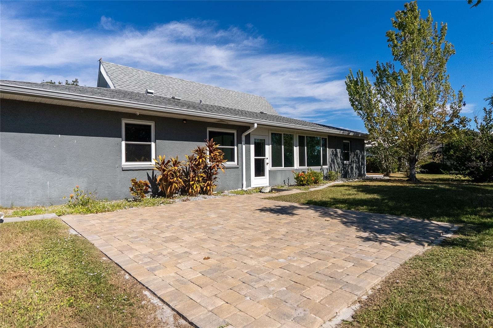 MEADOW RUN AT JACARANDA - Residential