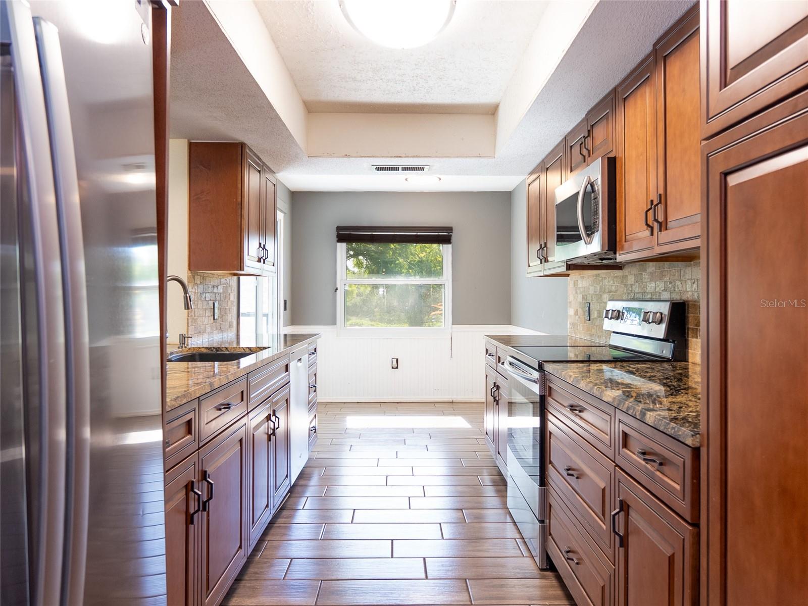 MEADOW RUN AT JACARANDA - Residential