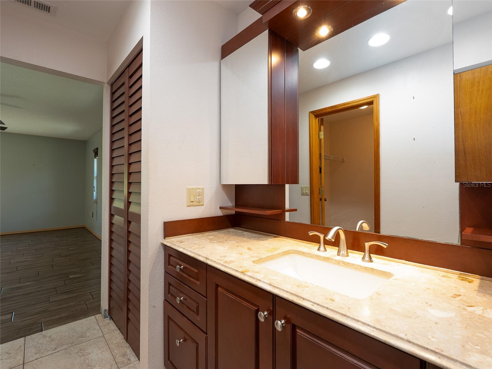 MEADOW RUN AT JACARANDA - Residential