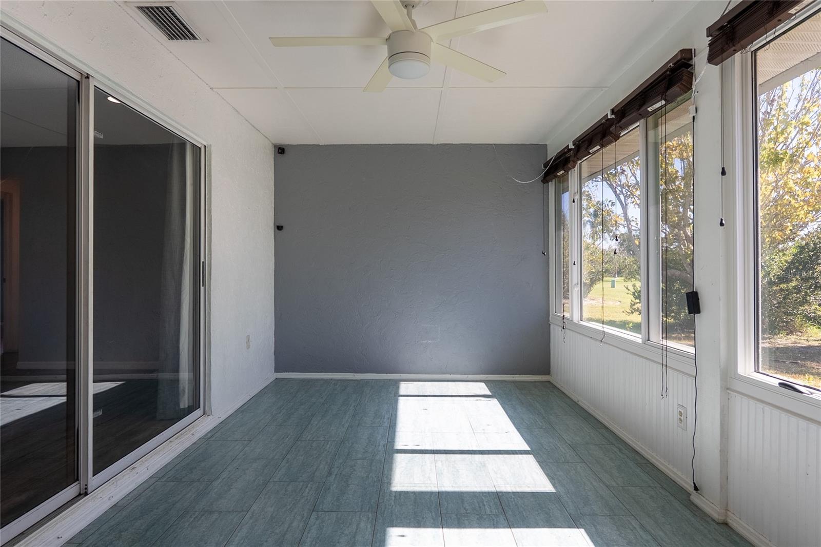 MEADOW RUN AT JACARANDA - Residential