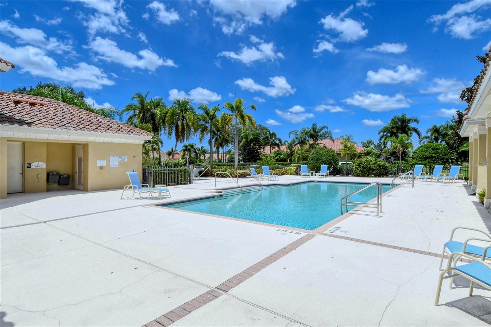 LAKEWOOD RANCH COUNTRY CLUB - Residential