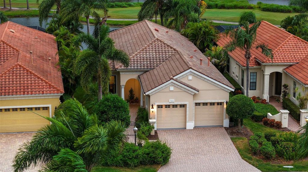 Photo of 7232 Presidio Glen, Lakewood Ranch, FL 34202 (MLS # A4667124)