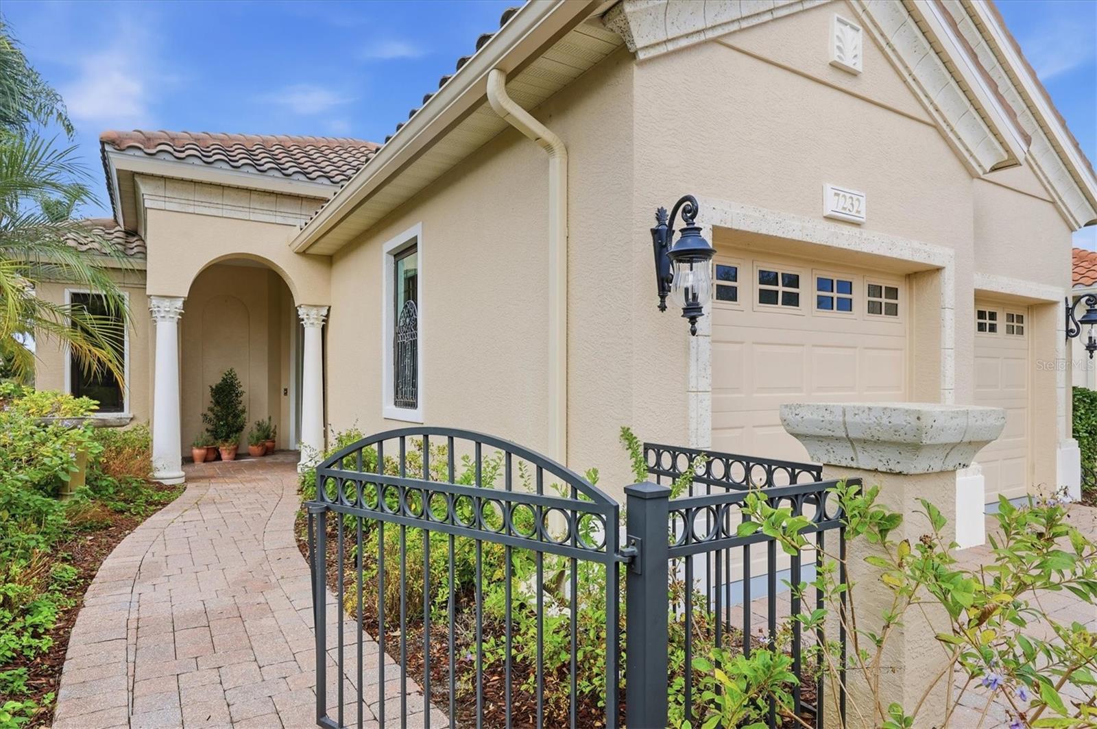 LAKEWOOD RANCH COUNTRY CLUB - Residential
