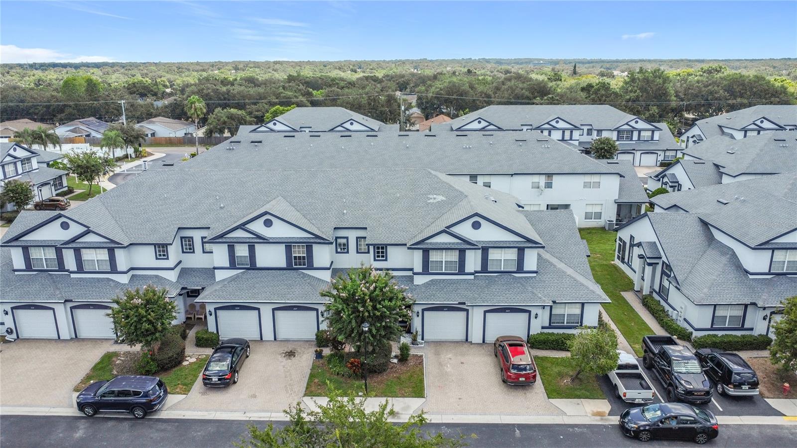 SUMMER GATE TWNHMS - Residential