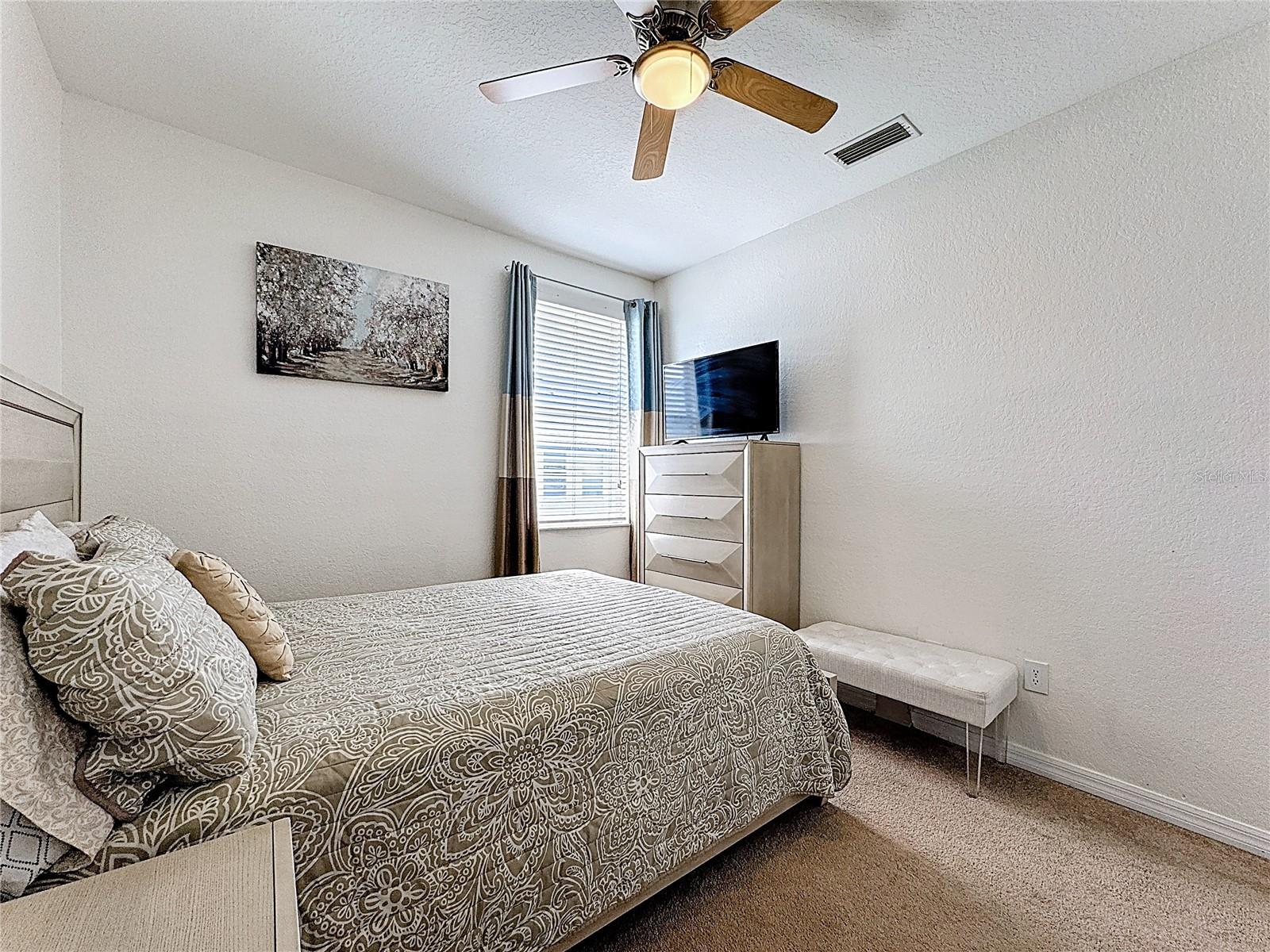 SUMMER GATE TWNHMS - Residential