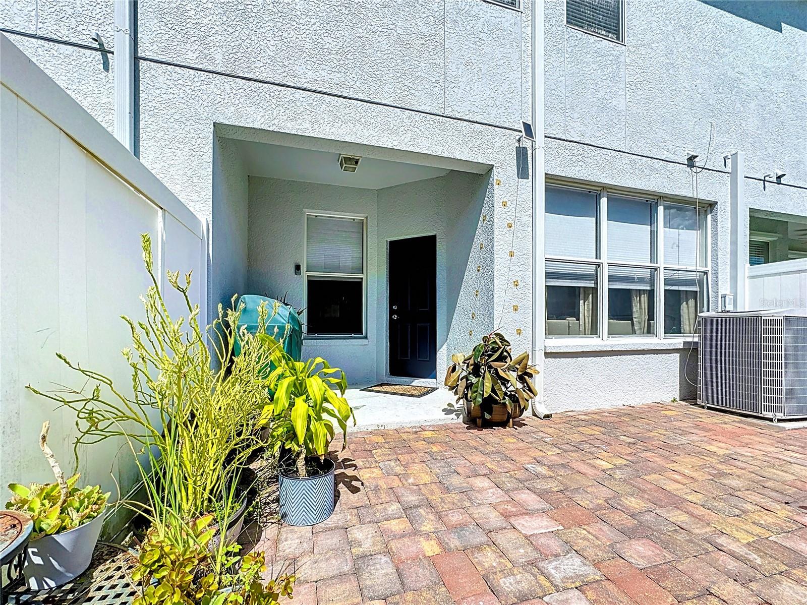 SUMMER GATE TWNHMS - Residential