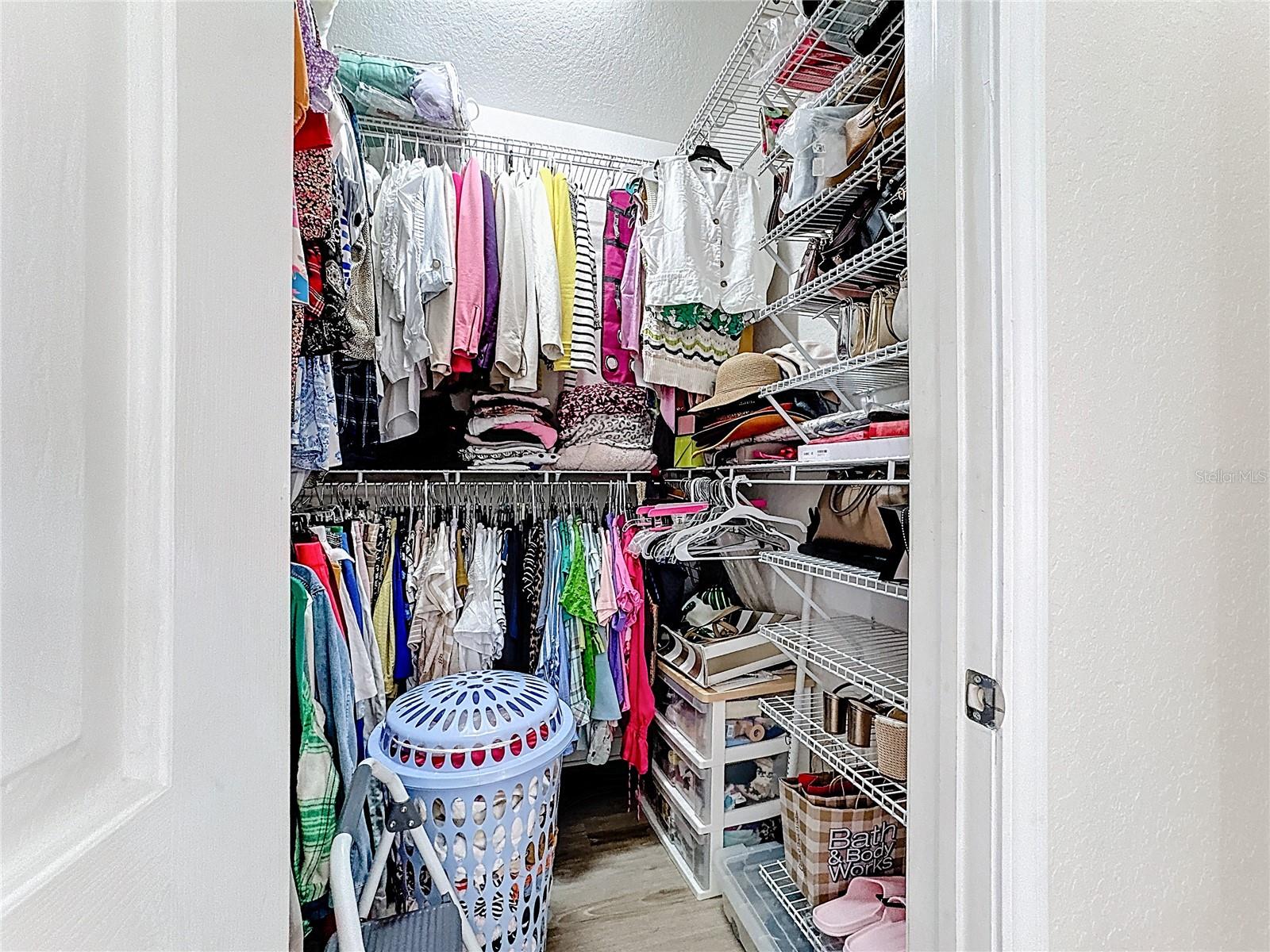 SUMMER GATE TWNHMS - Residential