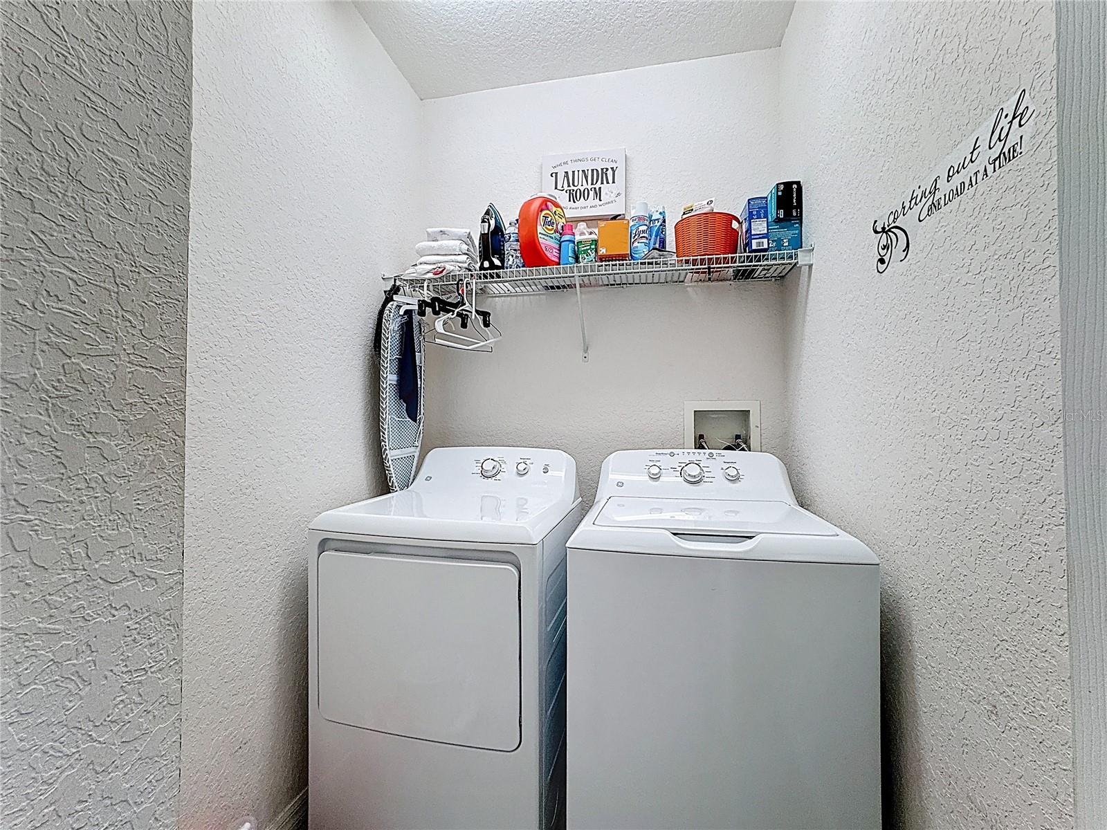 SUMMER GATE TWNHMS - Residential