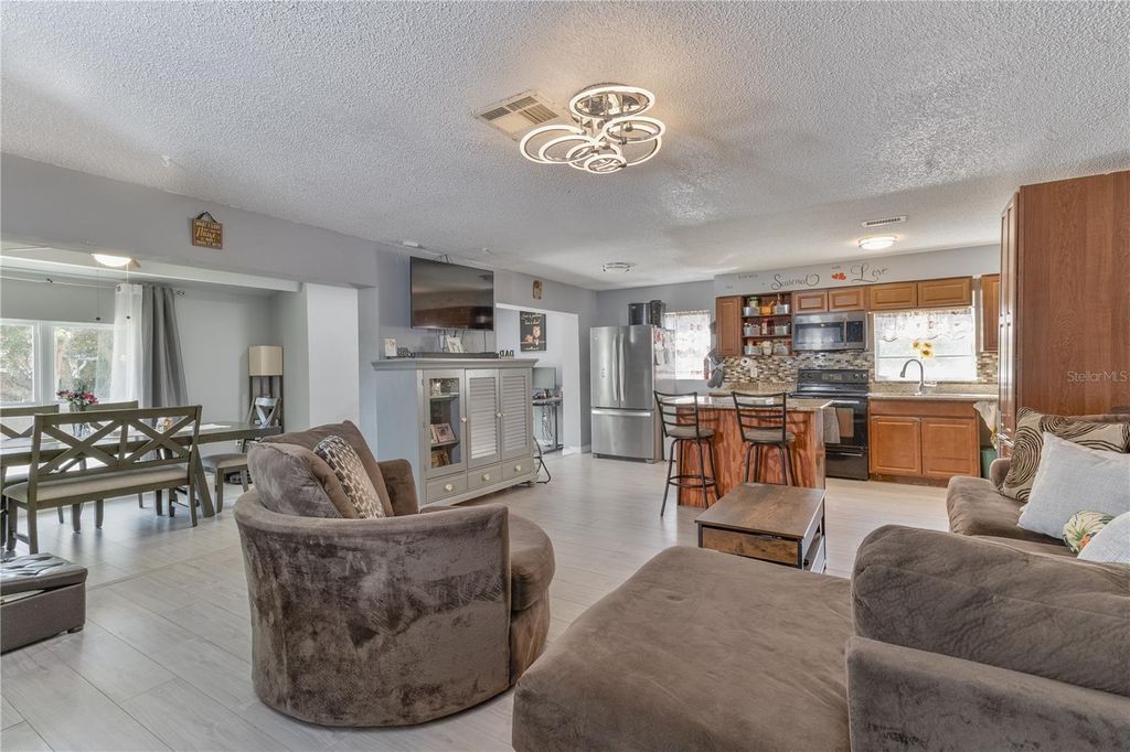 Photo of 3112 Oranole Road, Orlando, FL 32810 (MLS # S5146585)