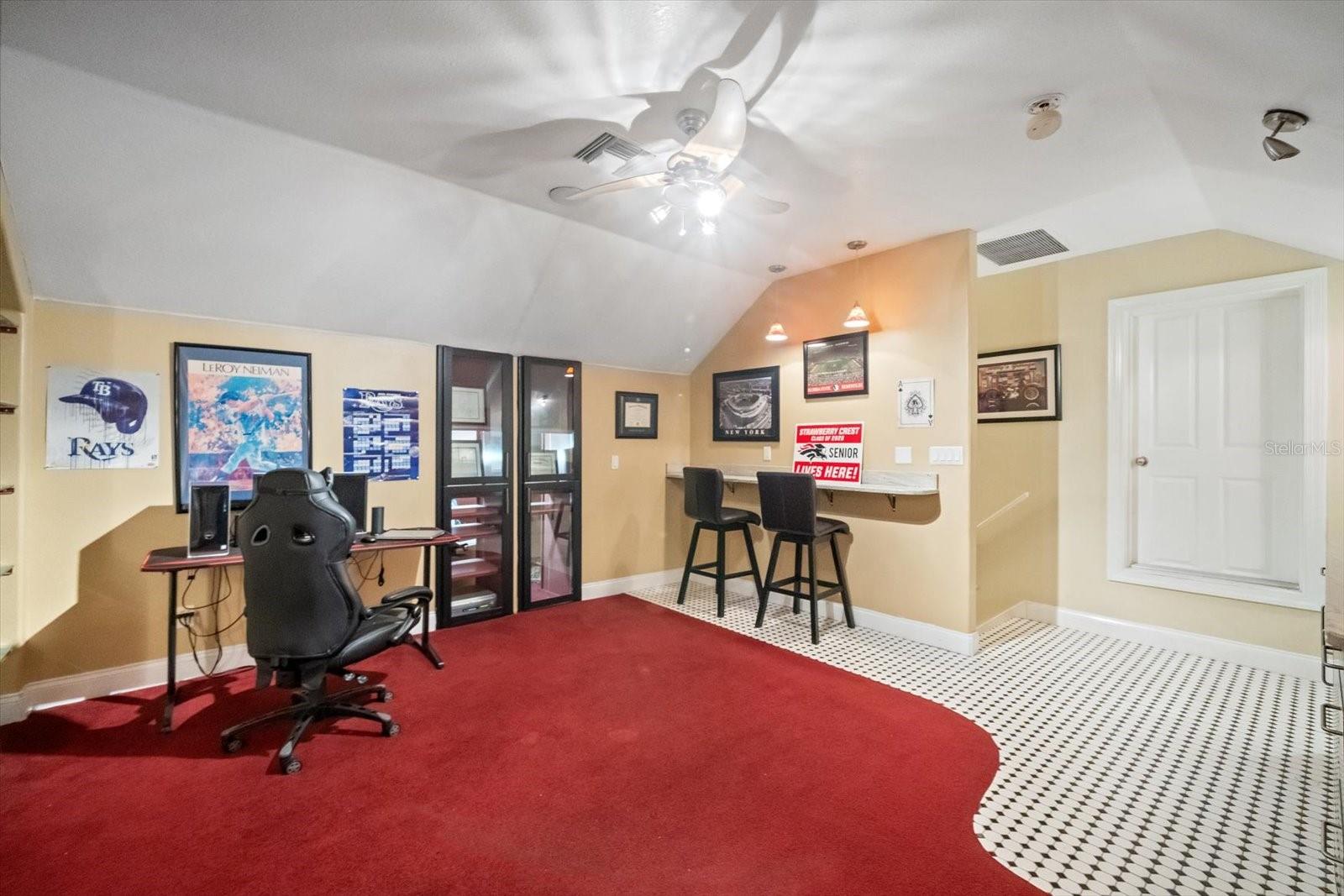 HERITAGE CREST - Residential