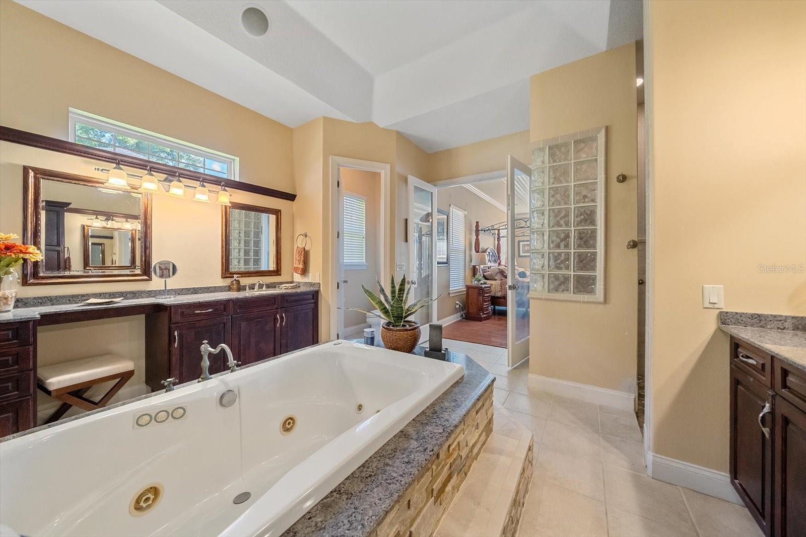 HERITAGE CREST - Residential