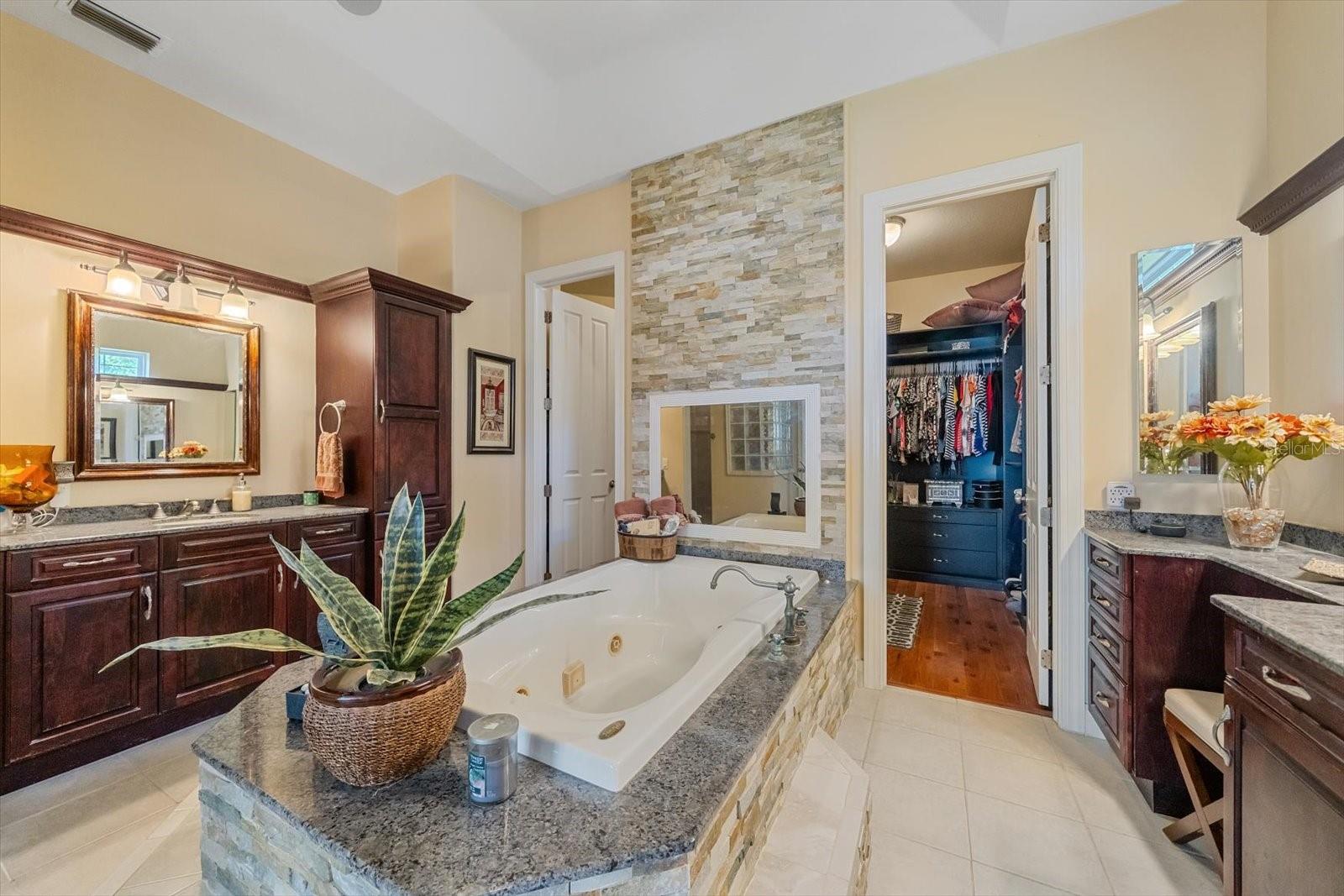 HERITAGE CREST - Residential