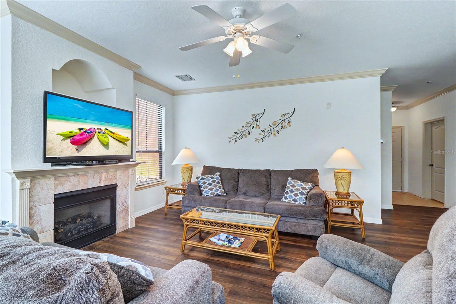 GRAND BELLAGIO AT BAYWATCH CONDO THE - Residential