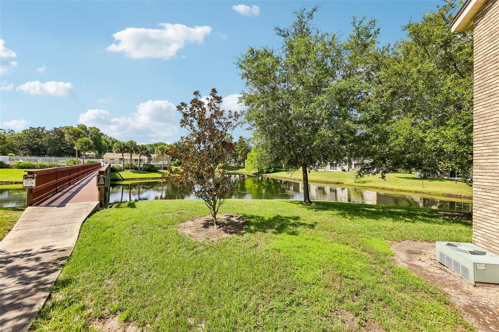 124 RESERVE CIRCLE 100