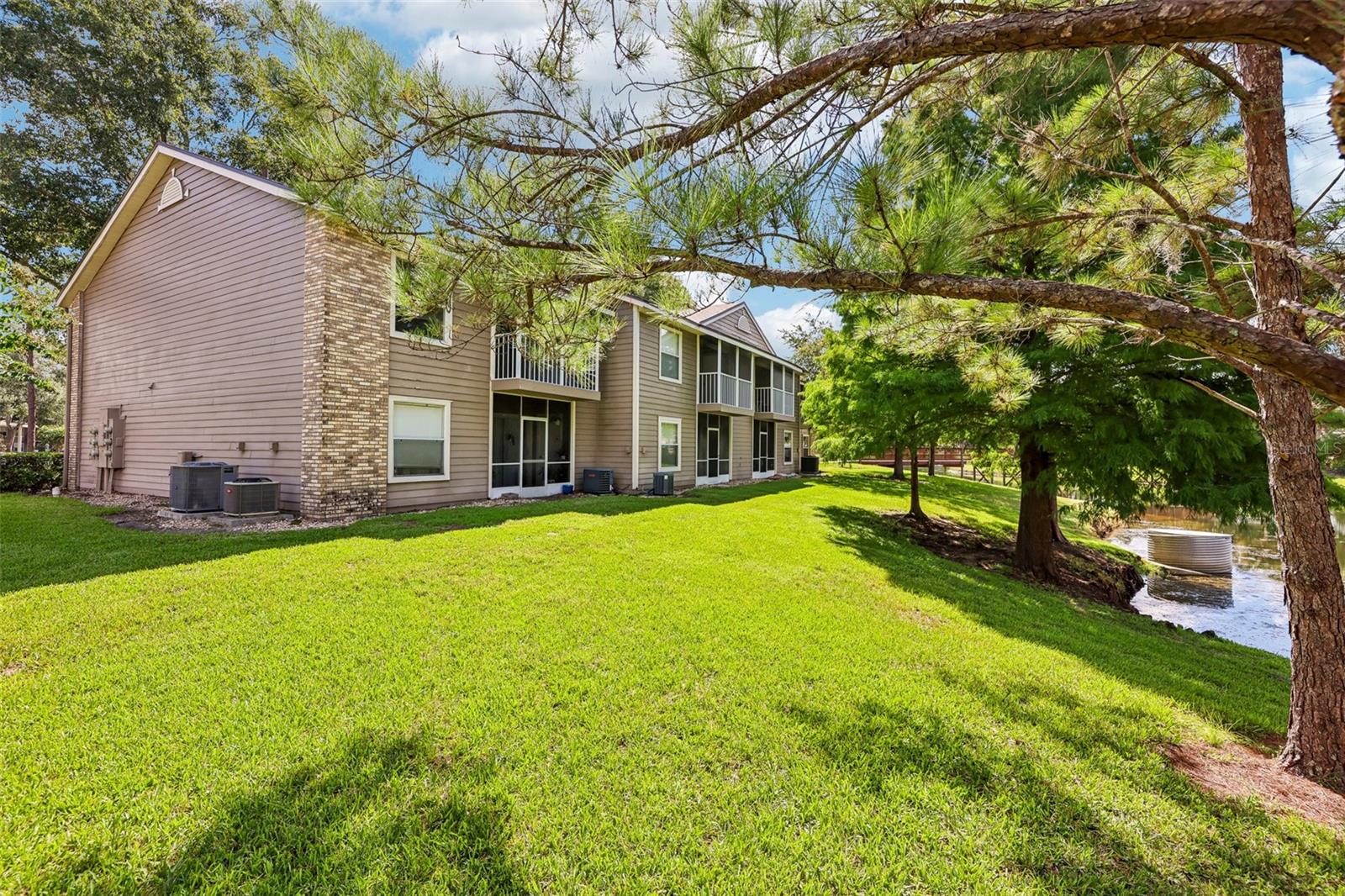 124 RESERVE CIRCLE 100