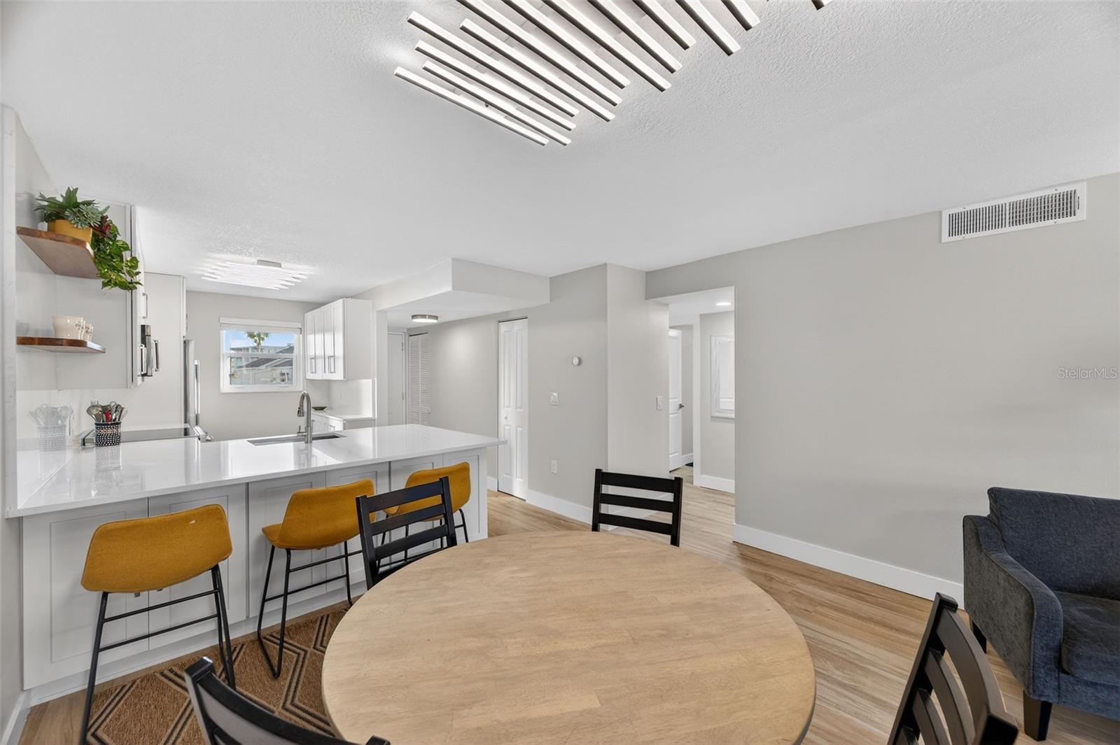 BAY MARINER THE CONDO - Residential