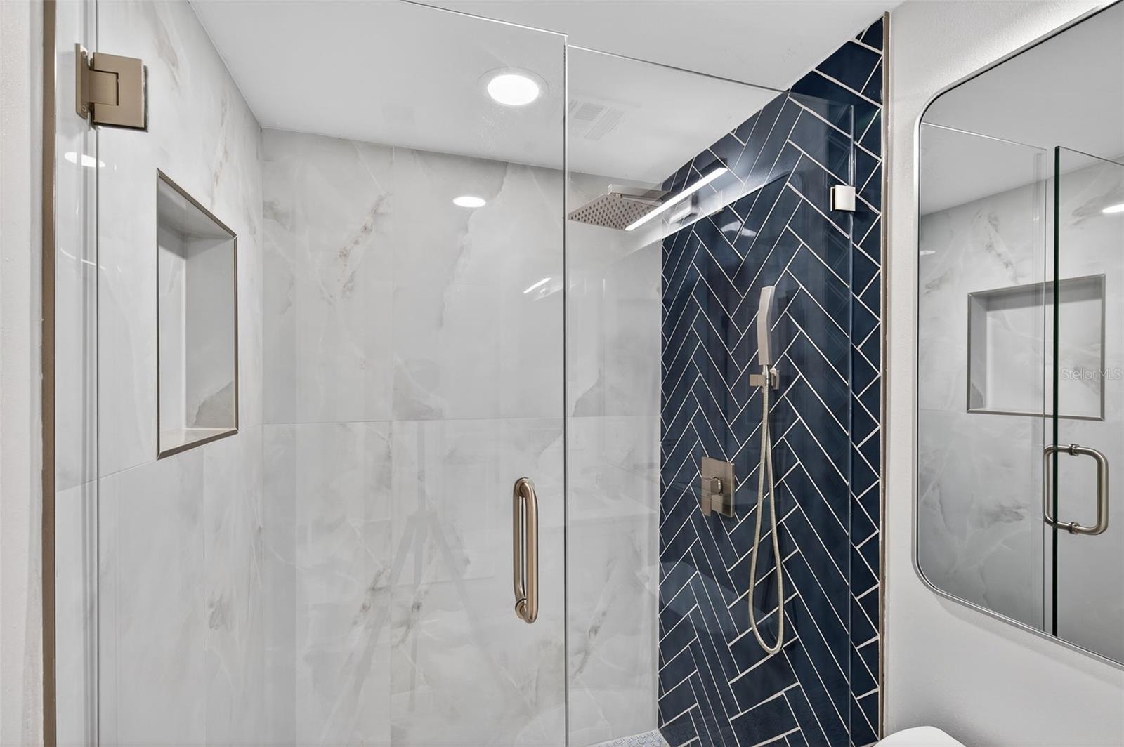 BAY MARINER THE CONDO - Residential