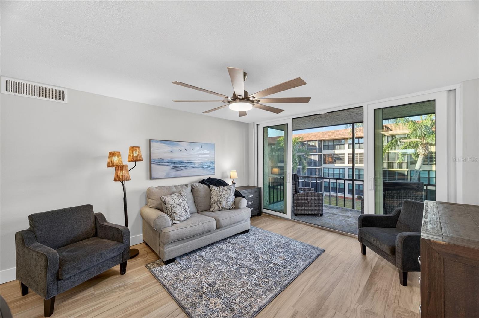 BAY MARINER THE CONDO - Residential