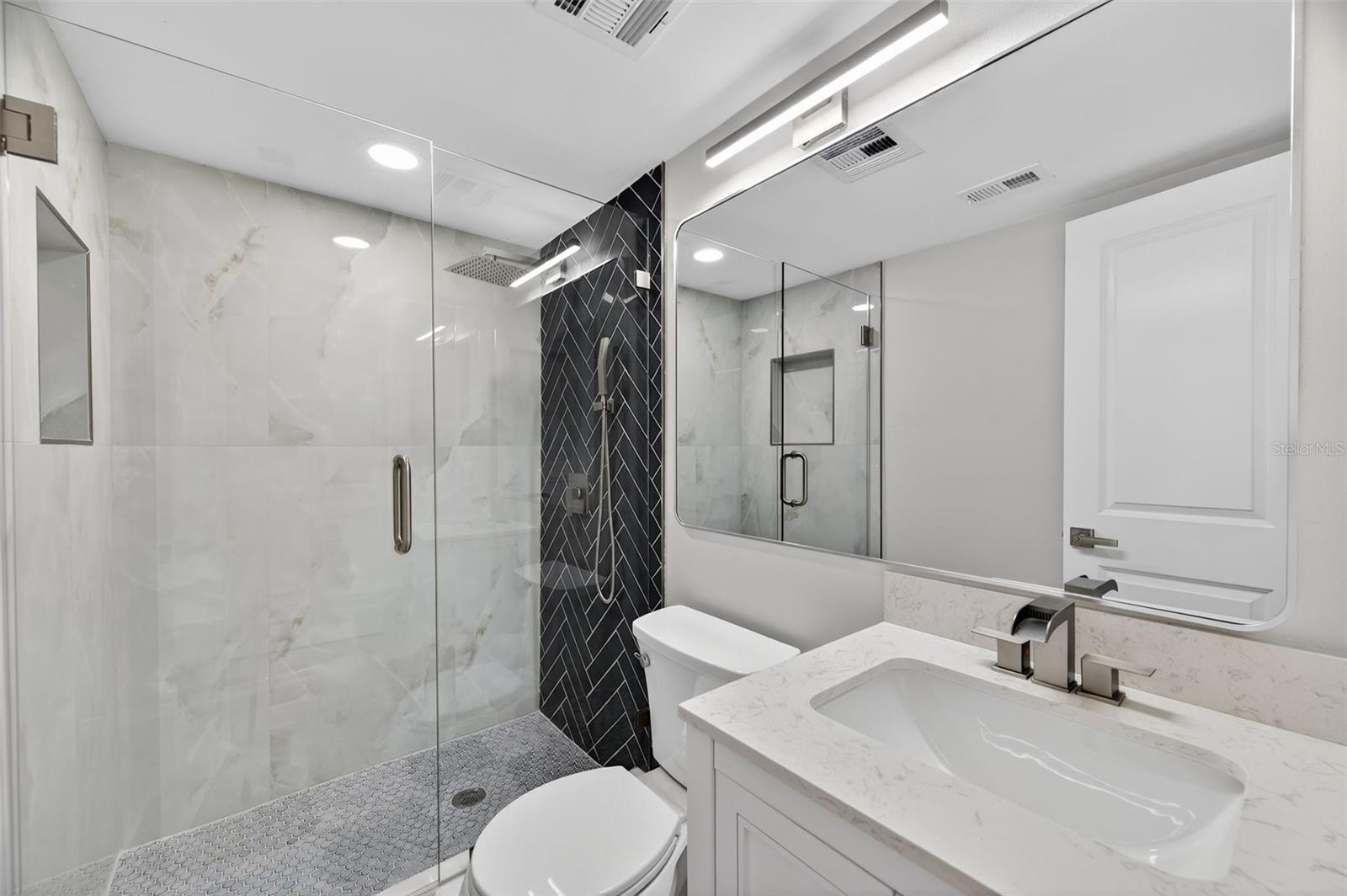 BAY MARINER THE CONDO - Residential