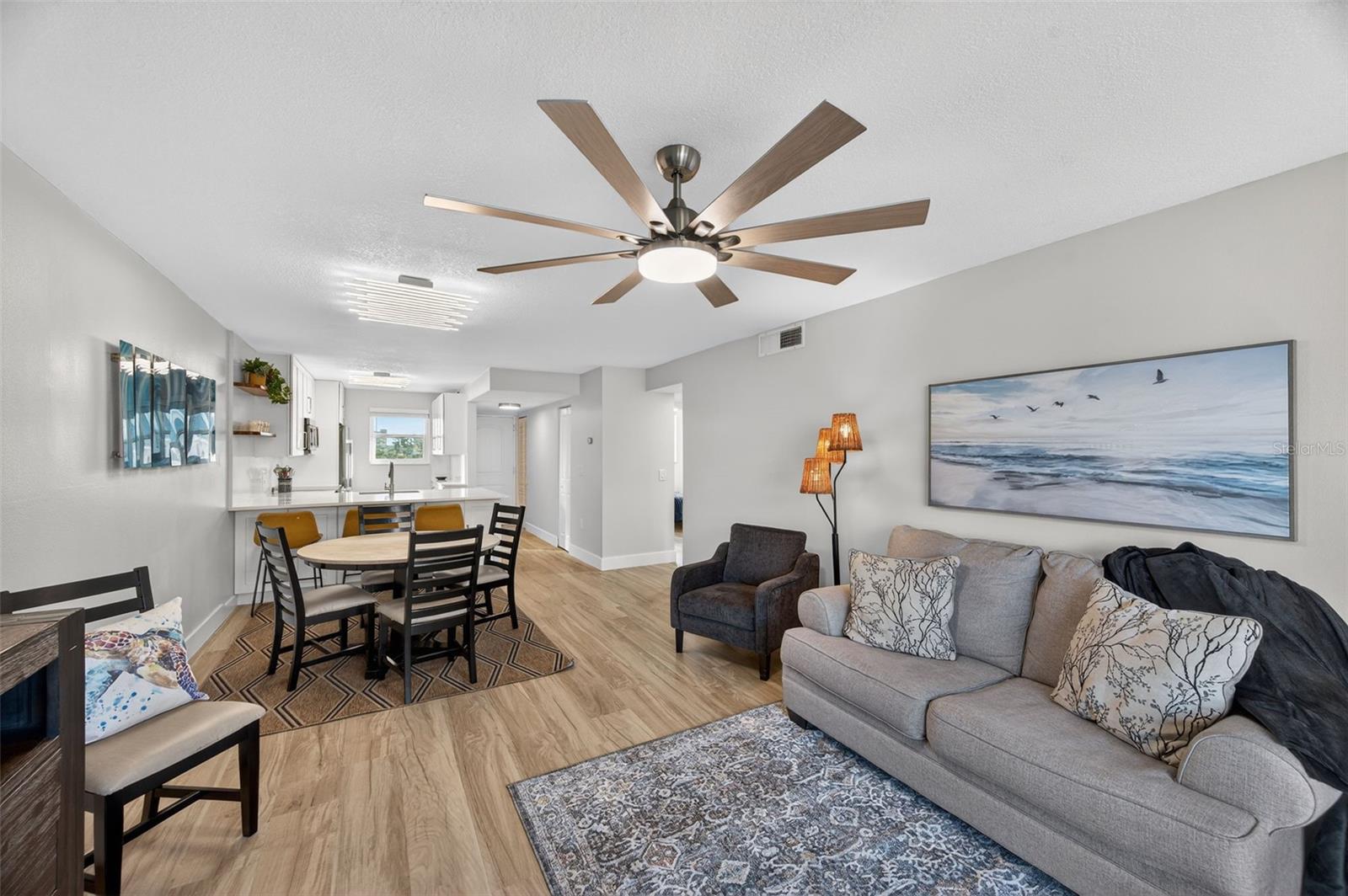 BAY MARINER THE CONDO - Residential