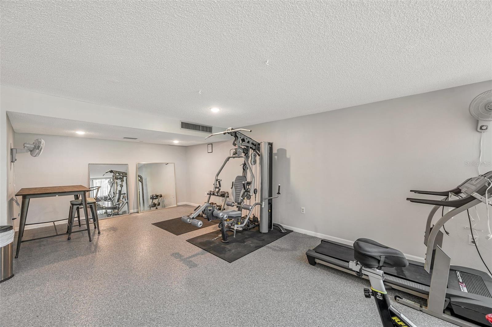 BAY MARINER THE CONDO - Residential