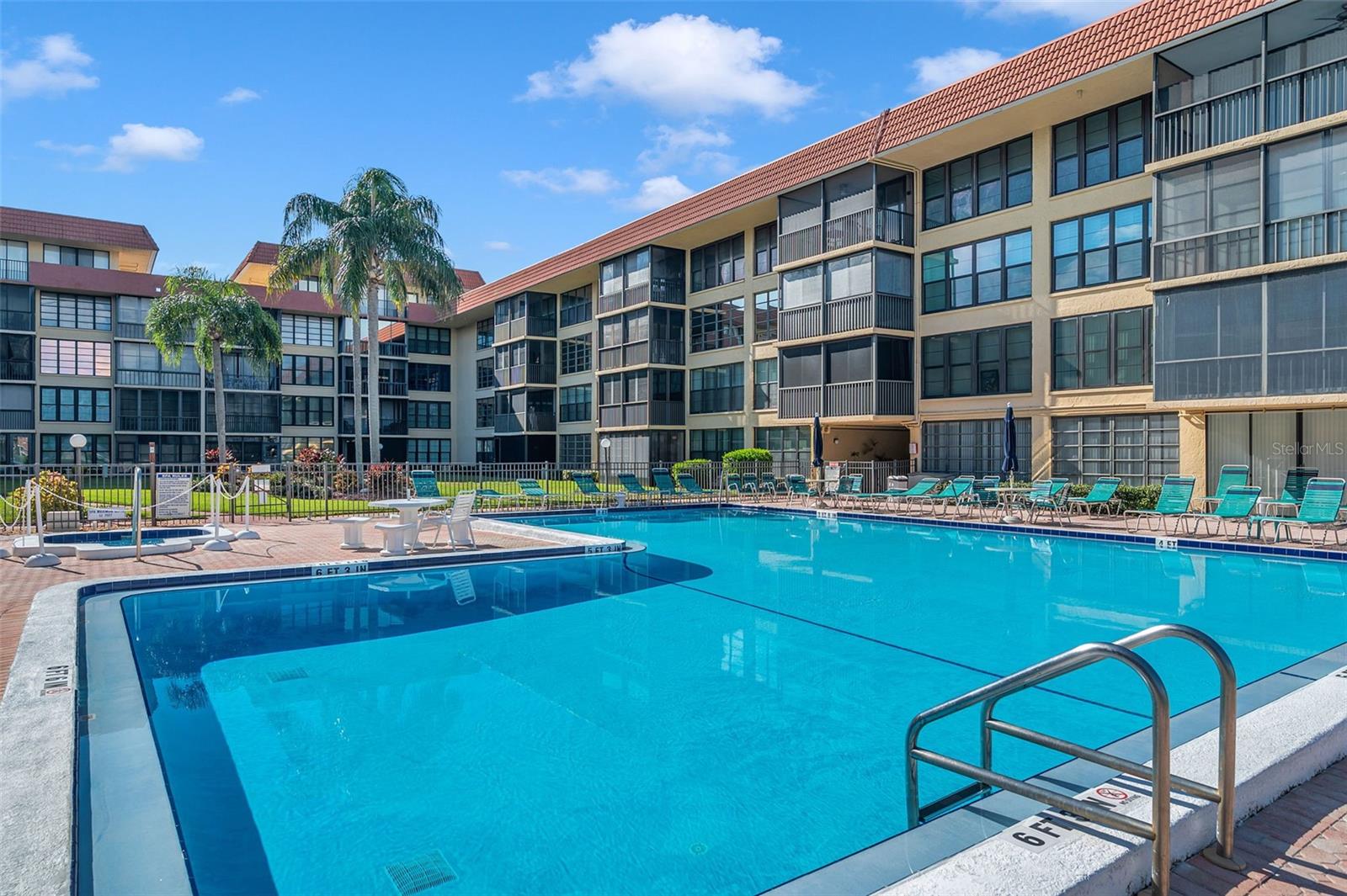 BAY MARINER THE CONDO - Residential