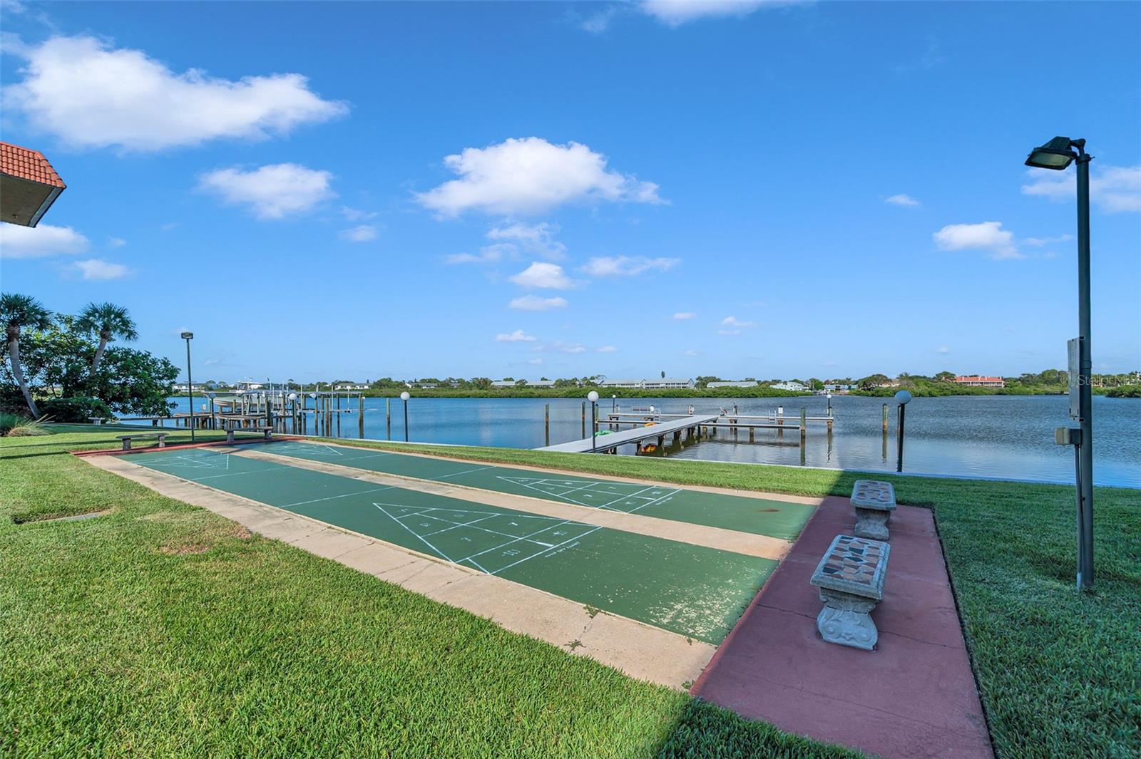 BAY MARINER THE CONDO - Residential