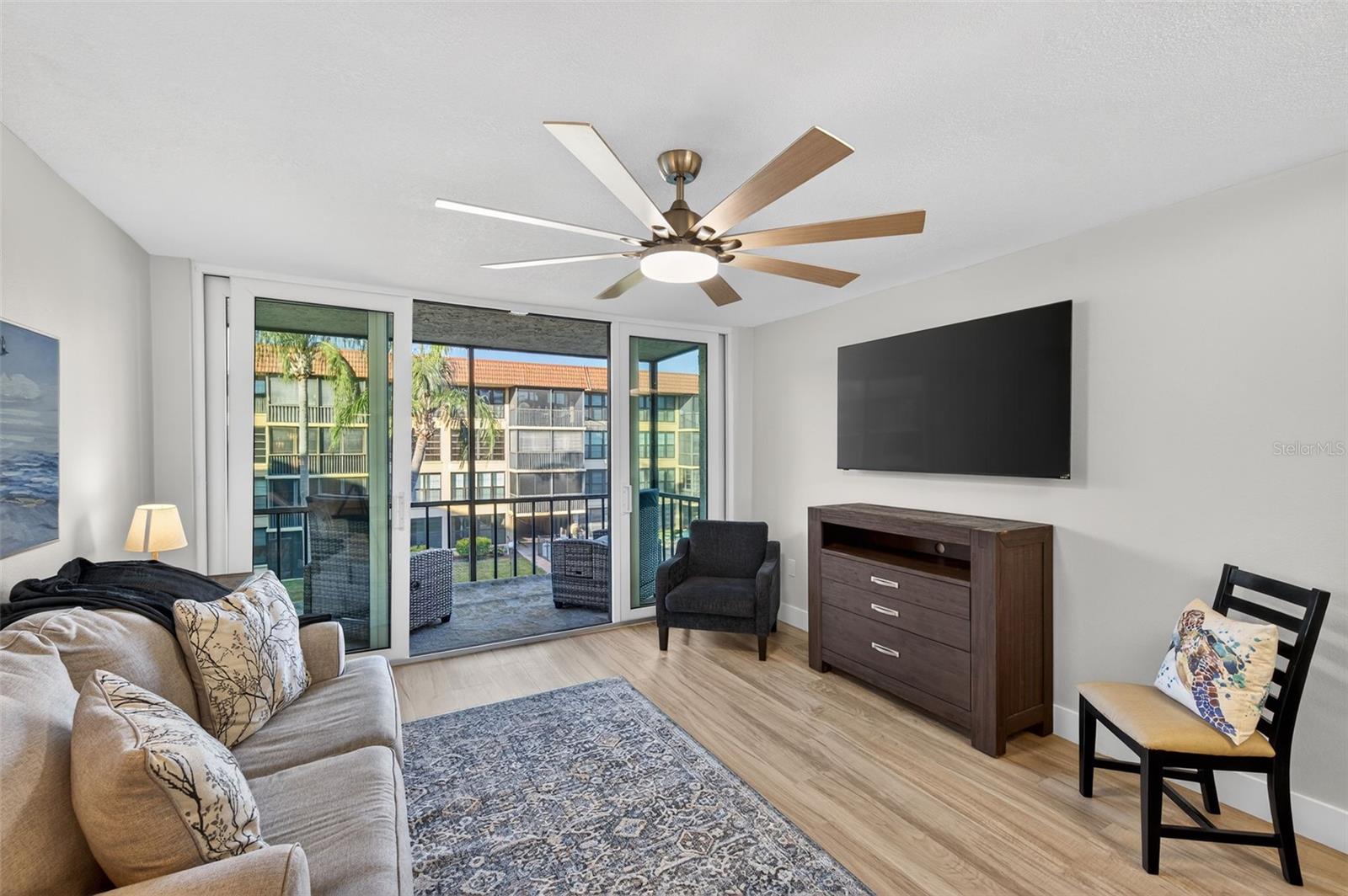 BAY MARINER THE CONDO - Residential