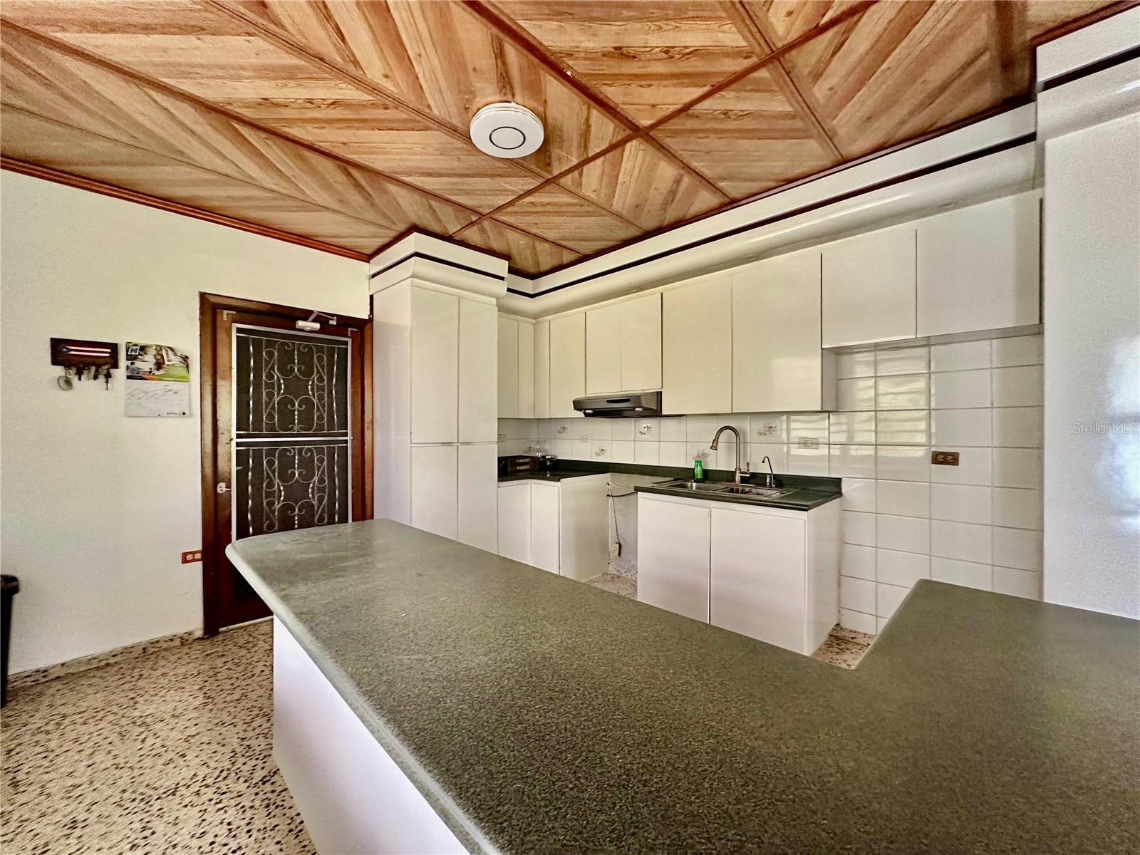 QUEBRADA HONDA - Residential