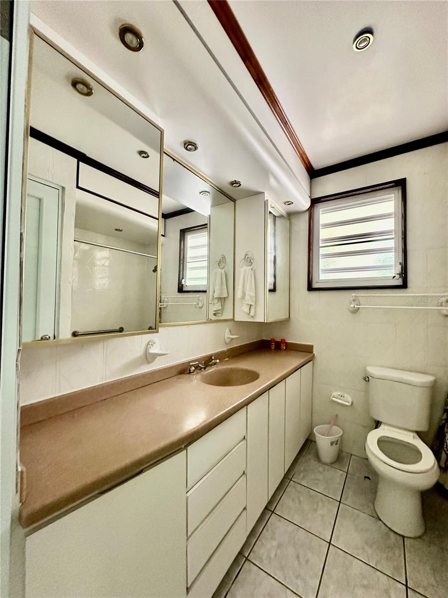 QUEBRADA HONDA - Residential