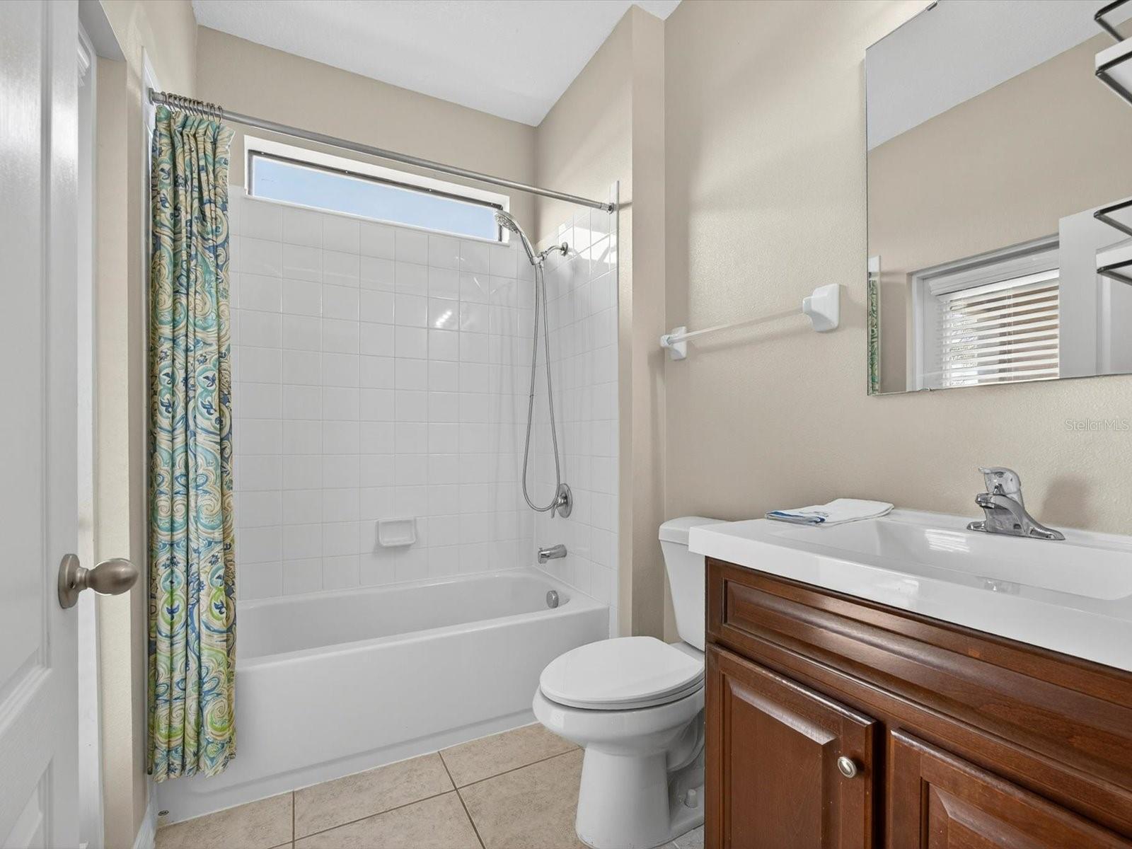 SHINGLE CREEK RESERVE AT THE OAKS PH 6 - Residential