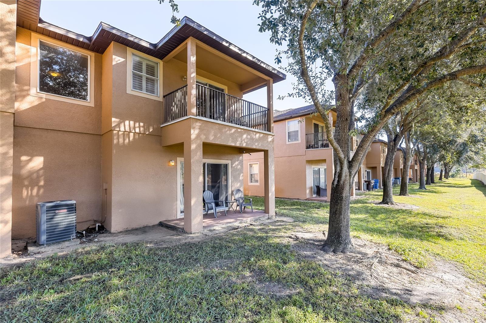 VILLA AT REGAL PALMS CONDO - Residential