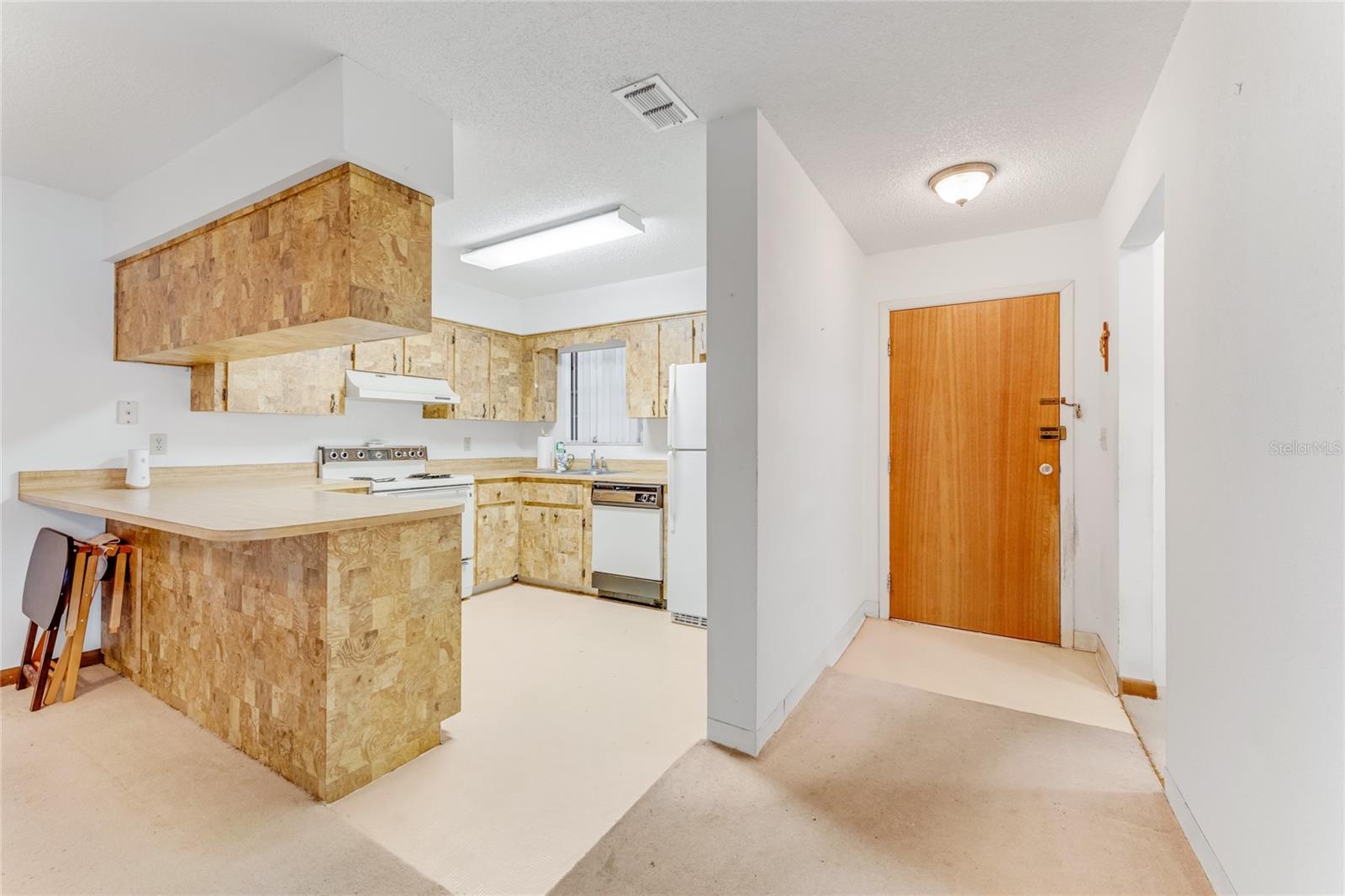 4 SUGARBERRY CIRCLE