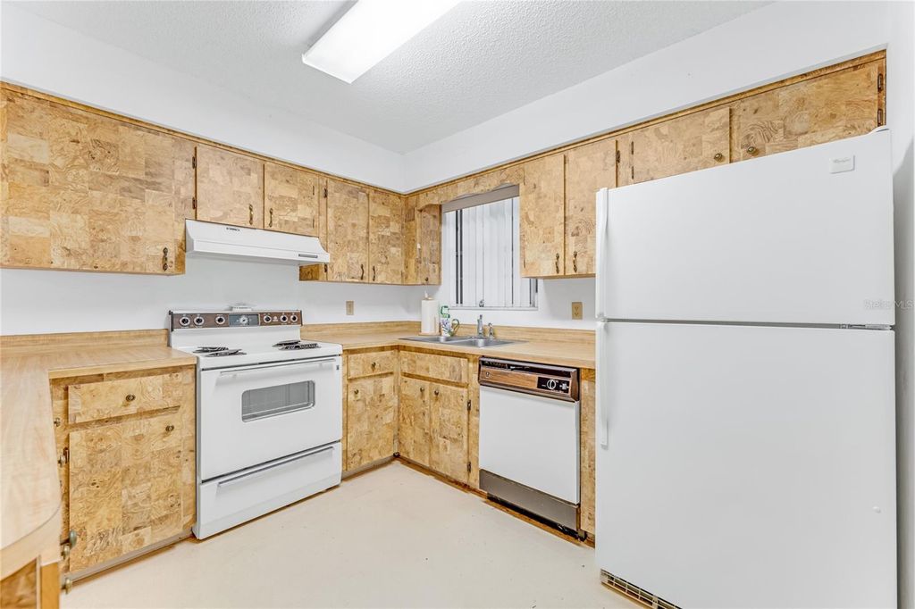 Photo of 4 Sugarberry Circle, Ormond Beach, FL 32174 (MLS # V4943974)