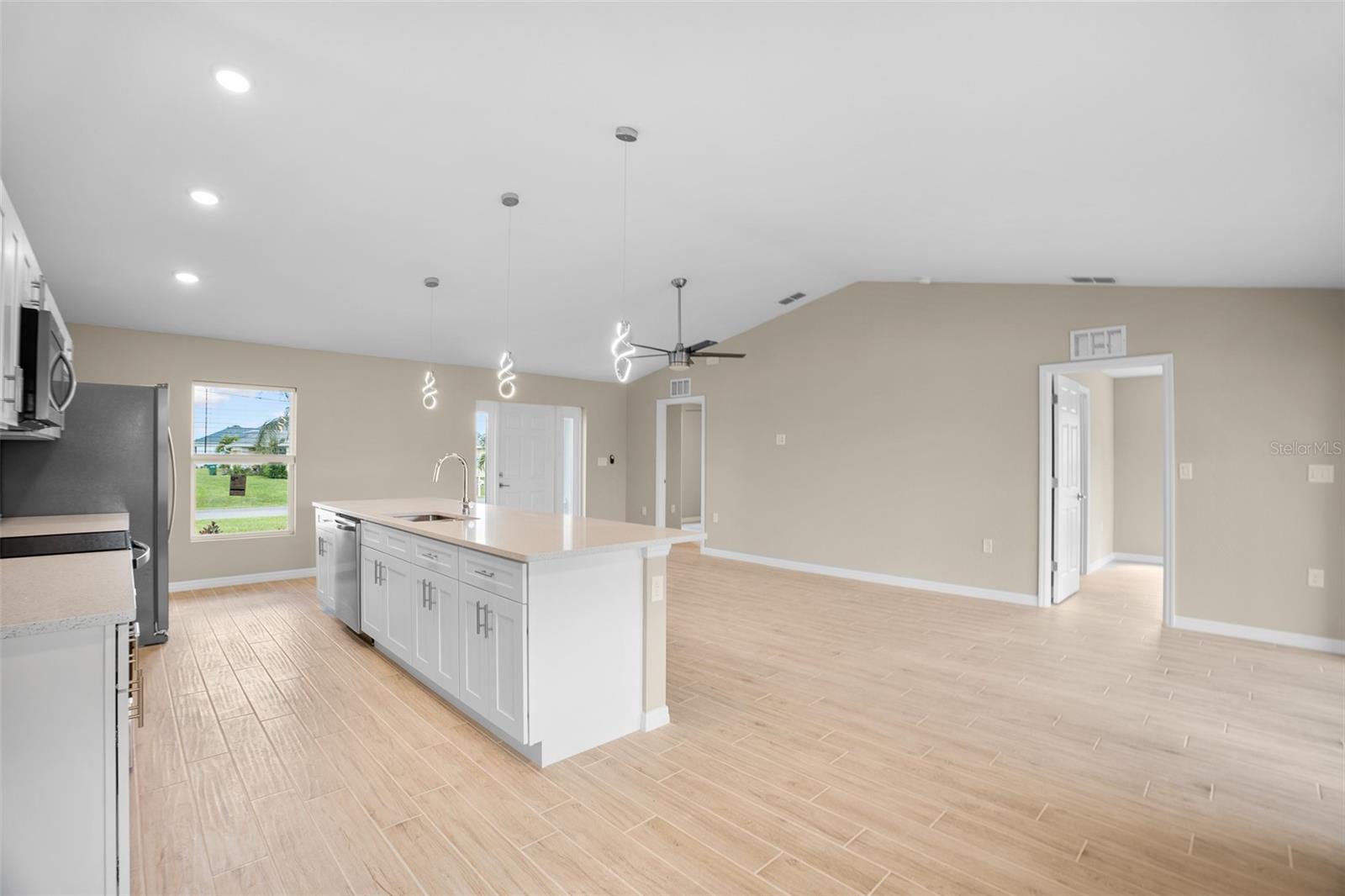 CAPE CORAL - Residential Lease