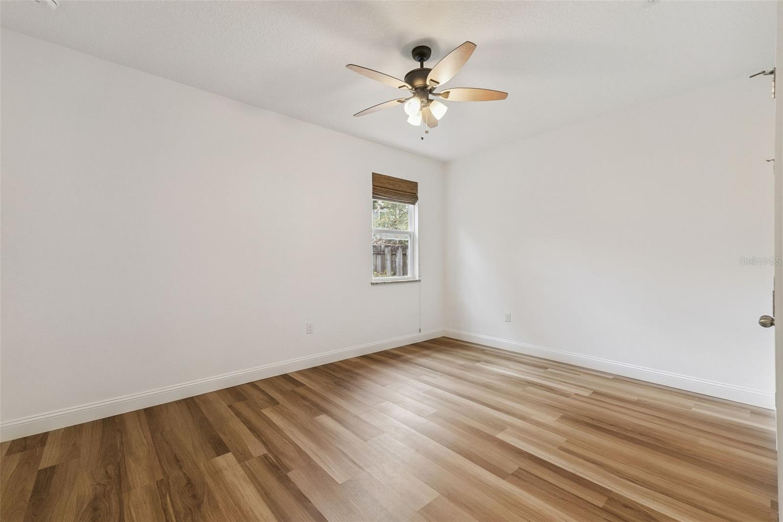 COLONY PARK - Residential