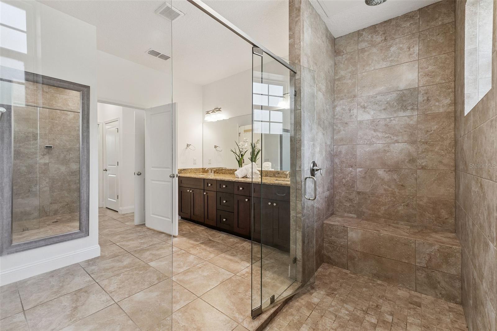 COLONY PARK - Residential