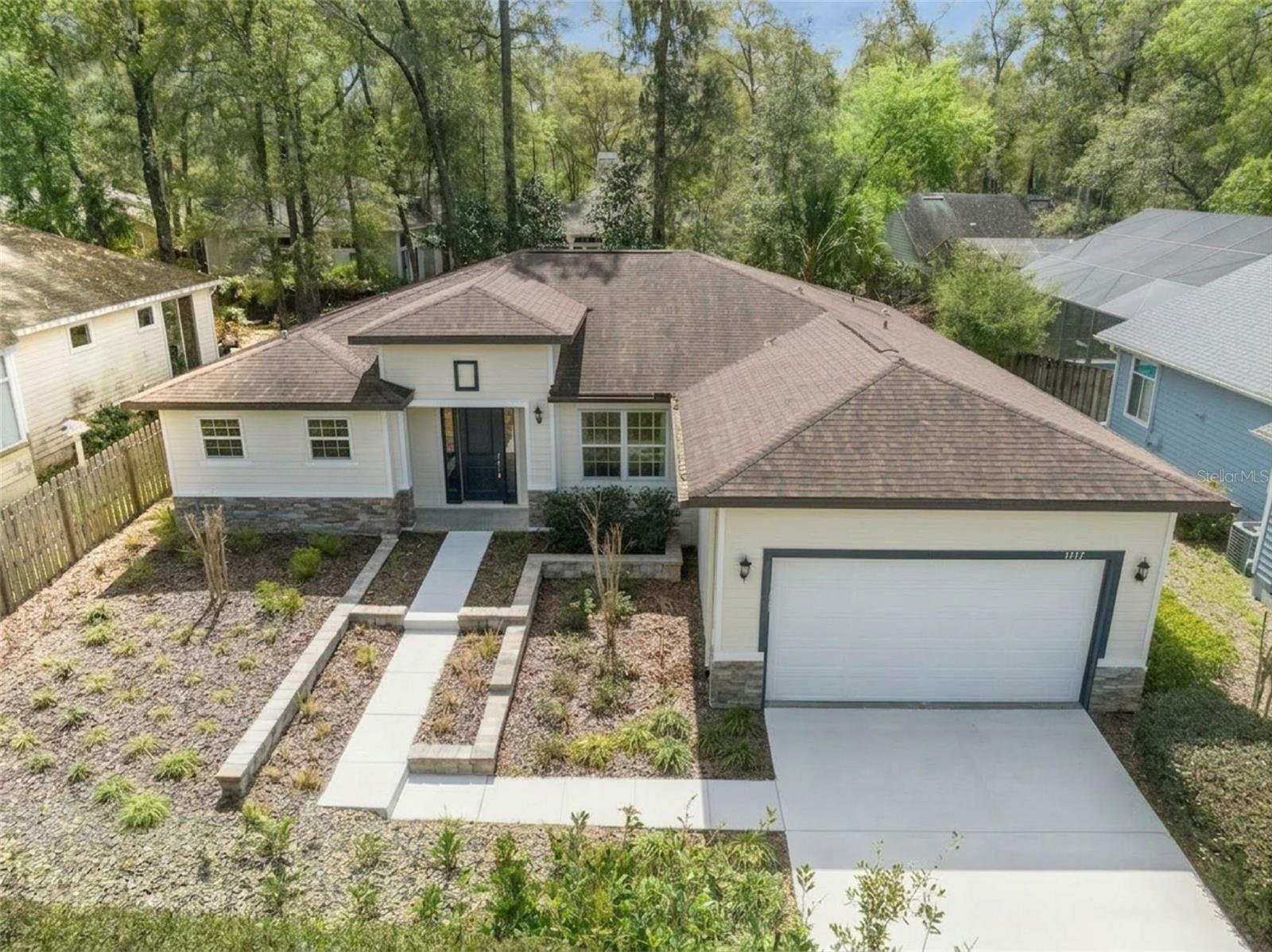 COLONY PARK - Residential