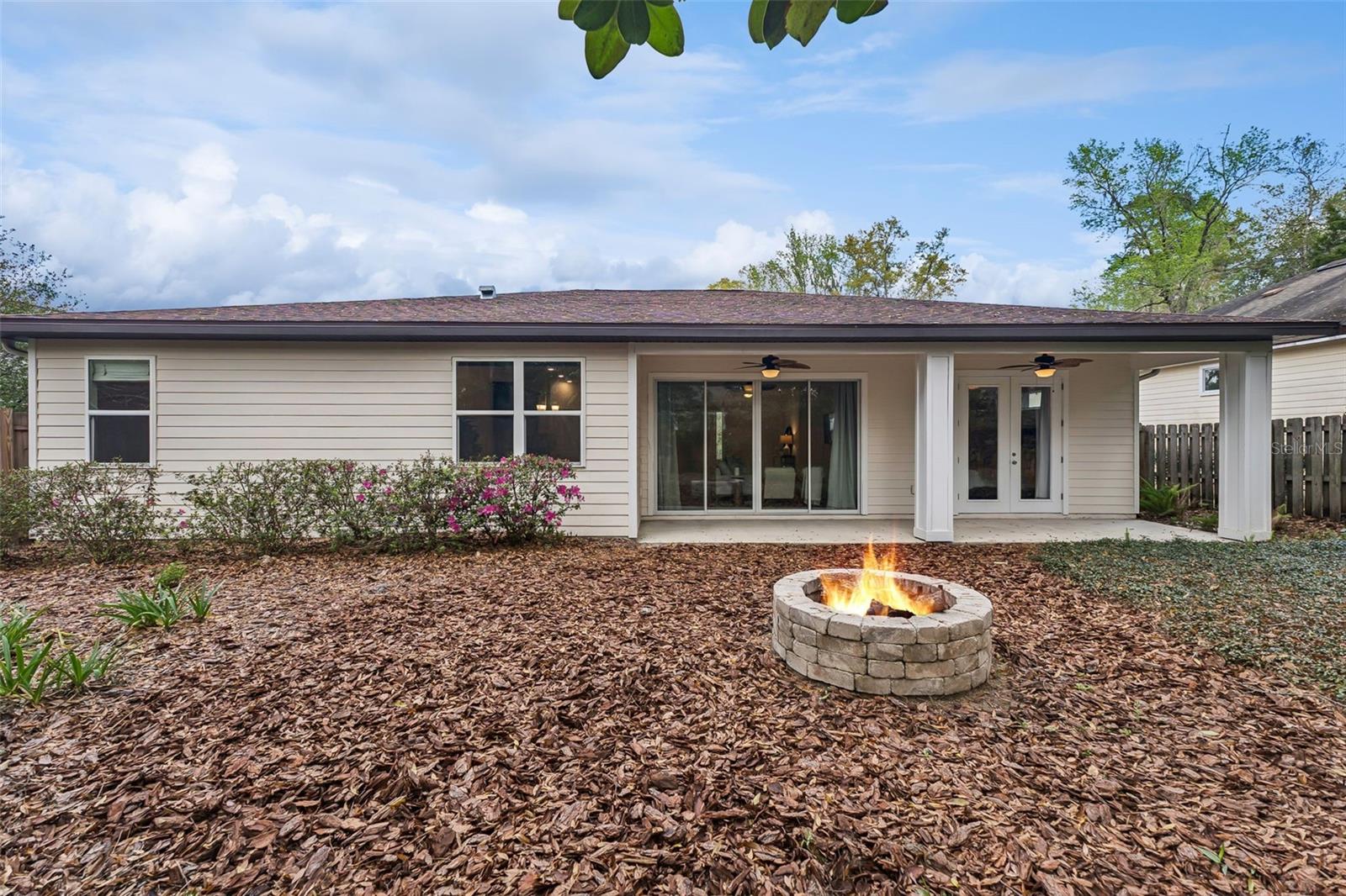 COLONY PARK - Residential