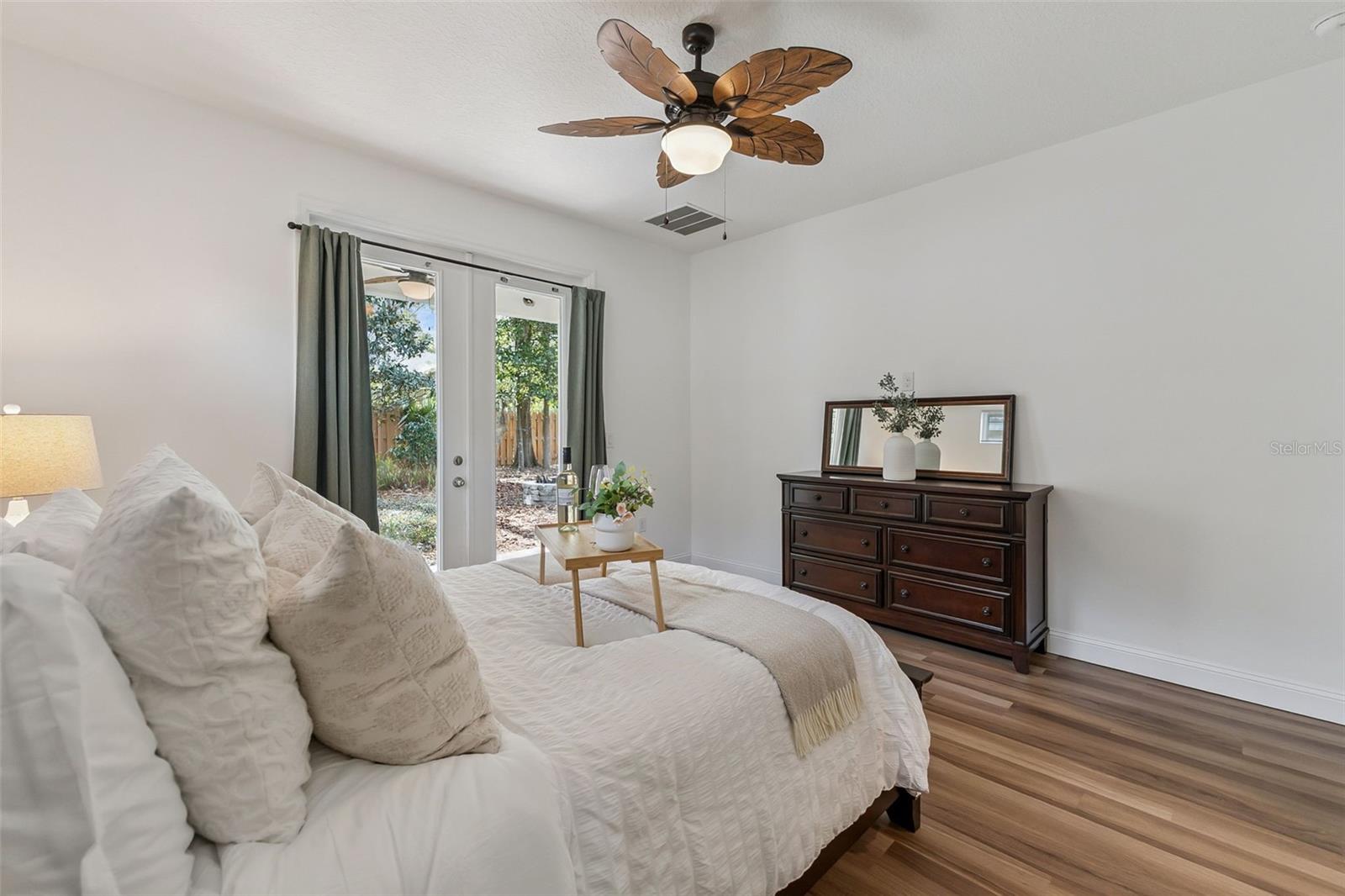 COLONY PARK - Residential