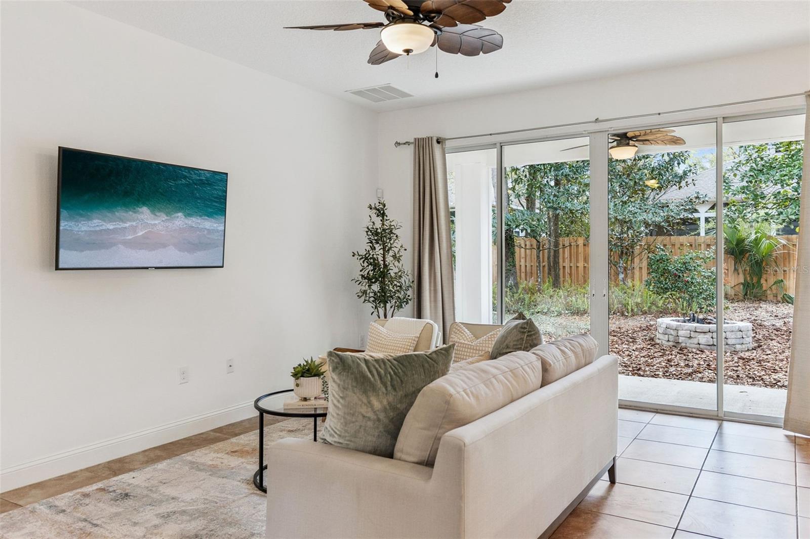 COLONY PARK - Residential