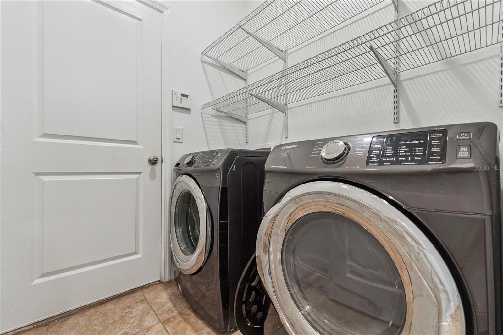 COLONY PARK - Residential