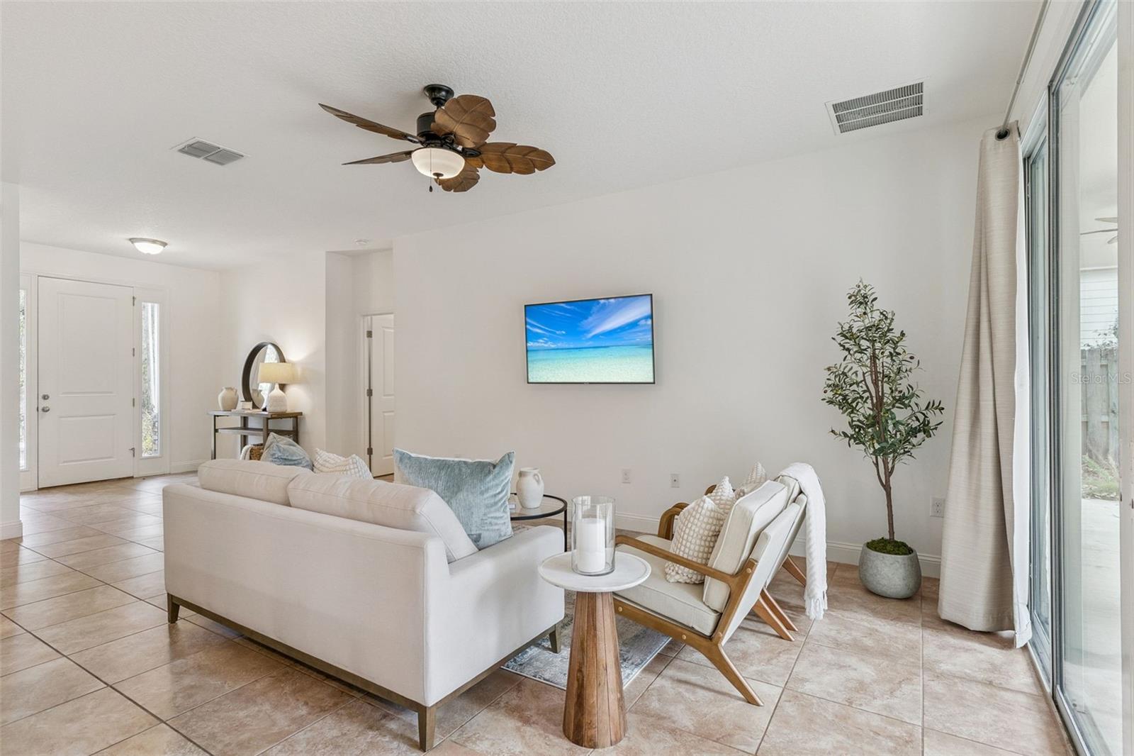 COLONY PARK - Residential