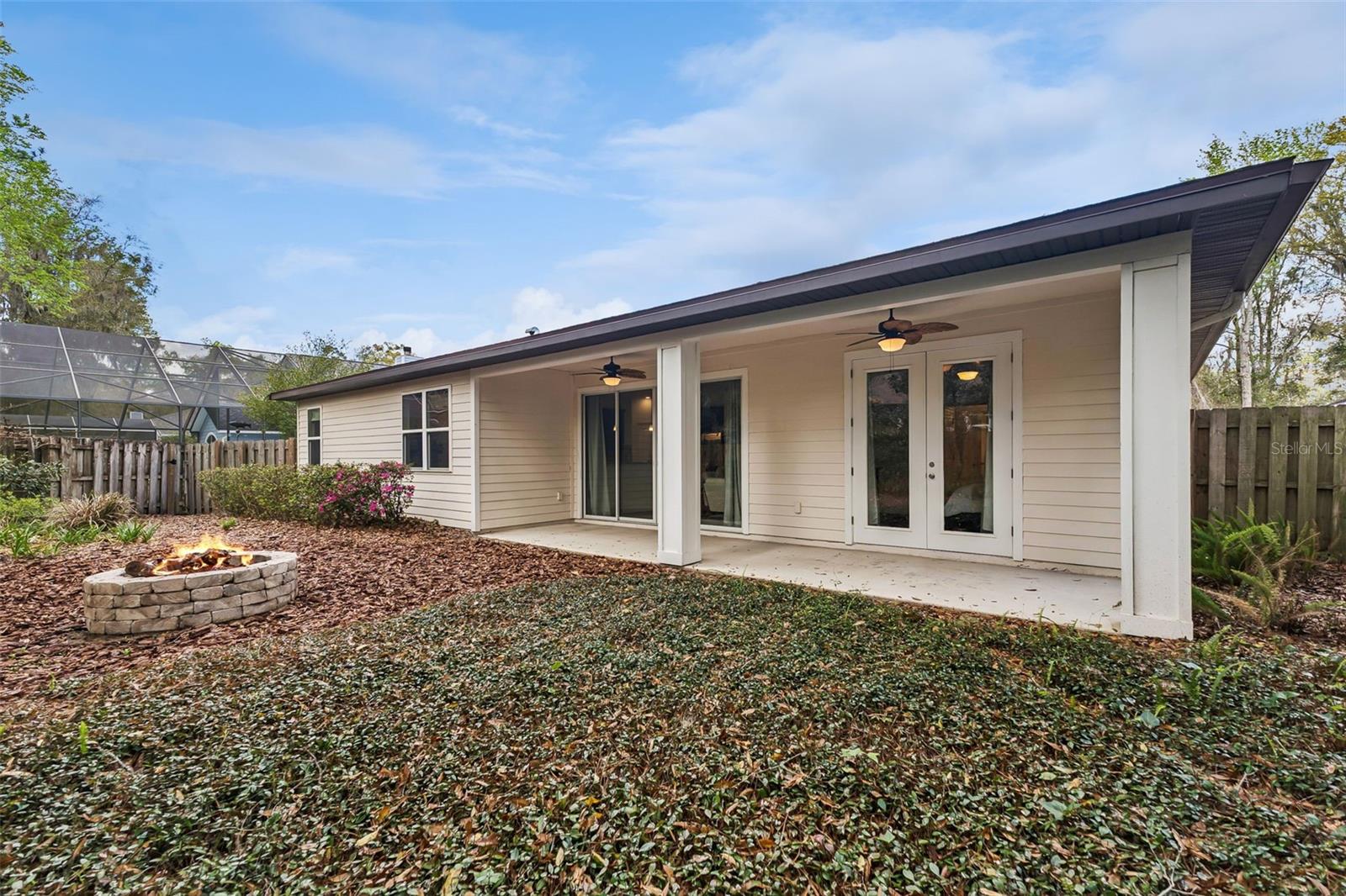 COLONY PARK - Residential