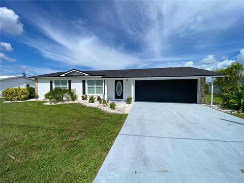 A home in PORT CHARLOTTE