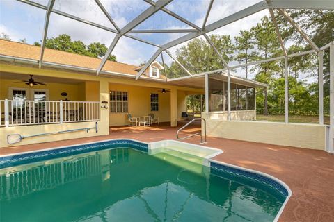 A home in HOWEY IN THE HILLS