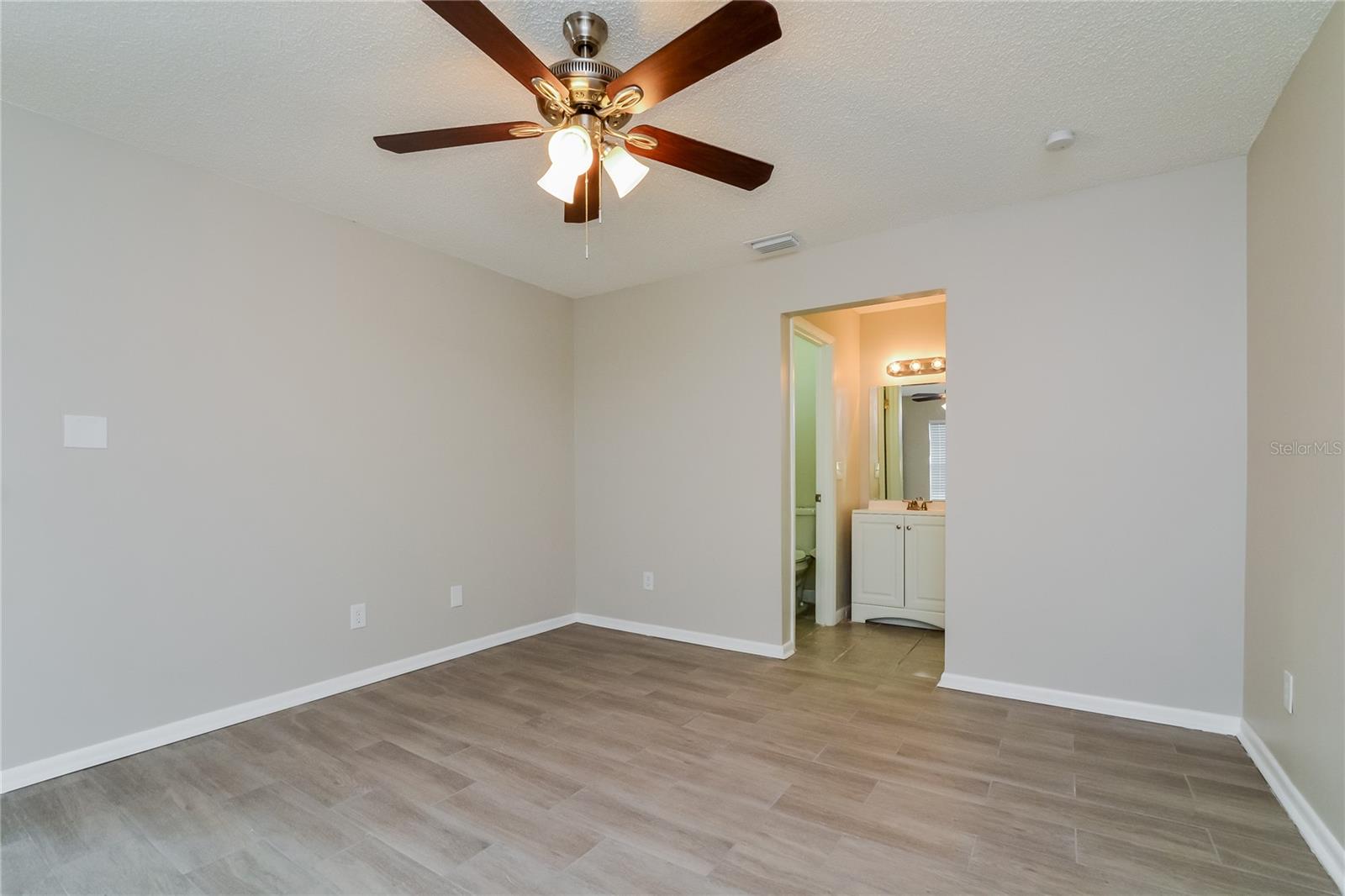 CHICKASAW OAKS PH 02 - Residential Lease