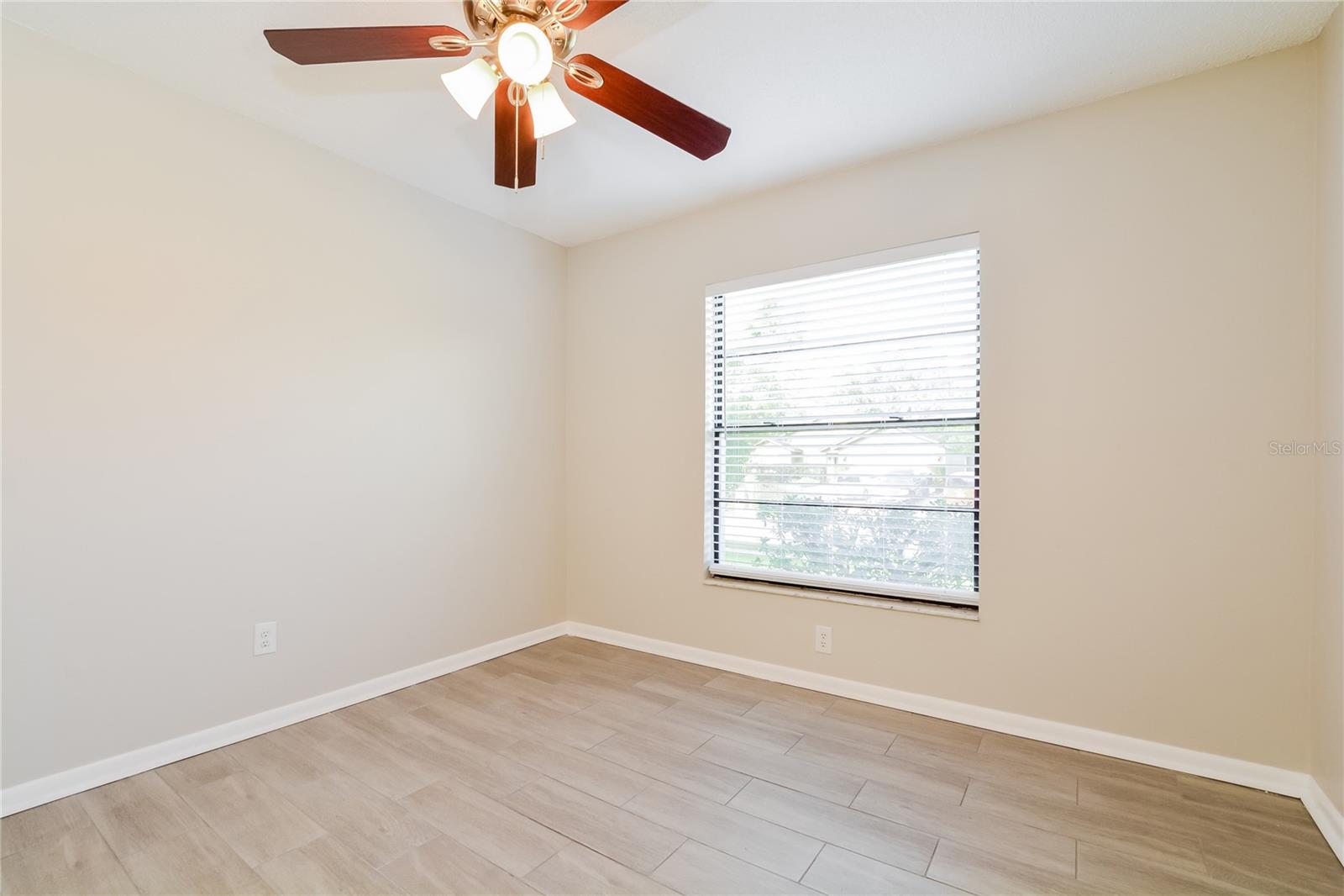 CHICKASAW OAKS PH 02 - Residential Lease